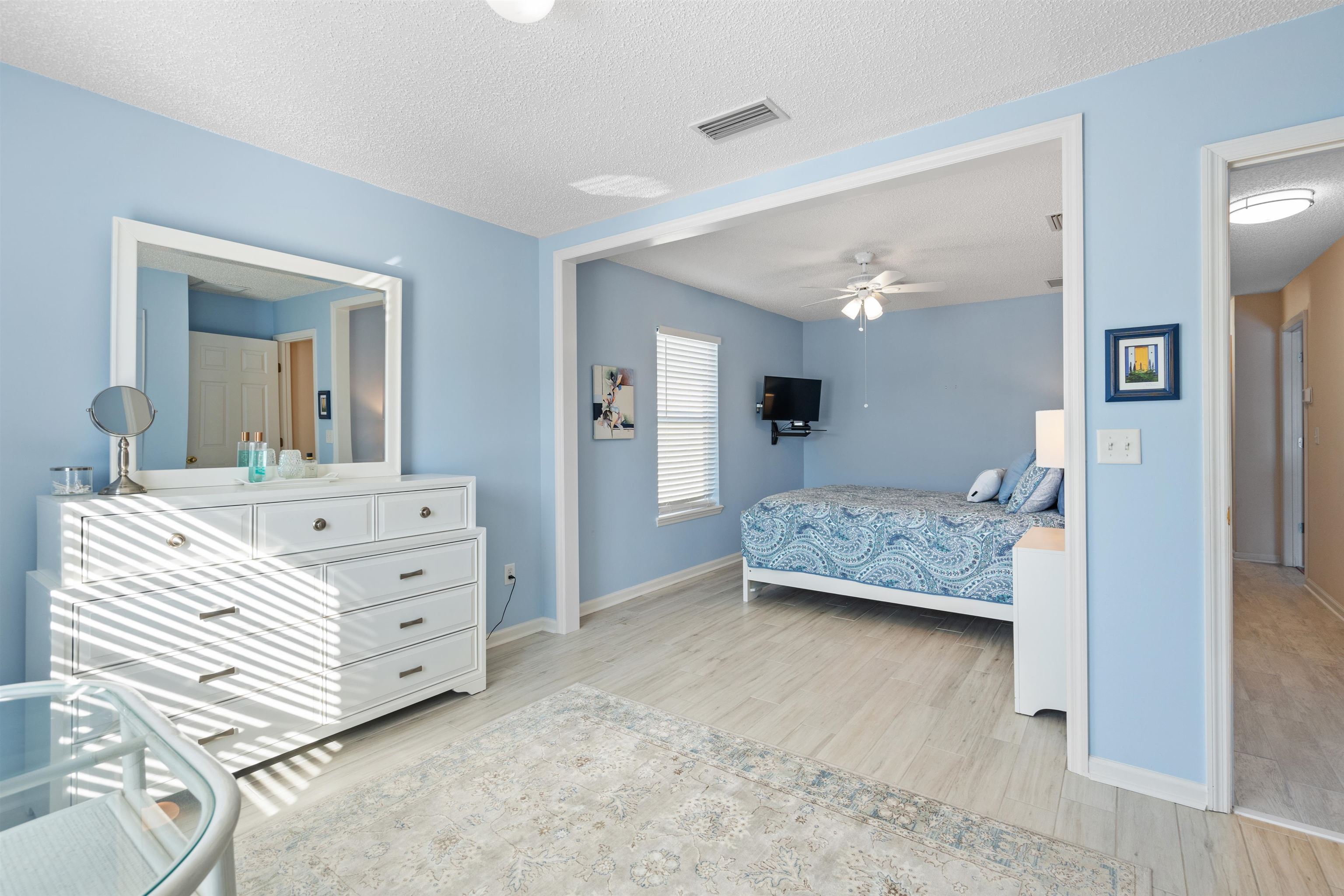 Image 21 of 53 For 913 Oak Arbor Cir