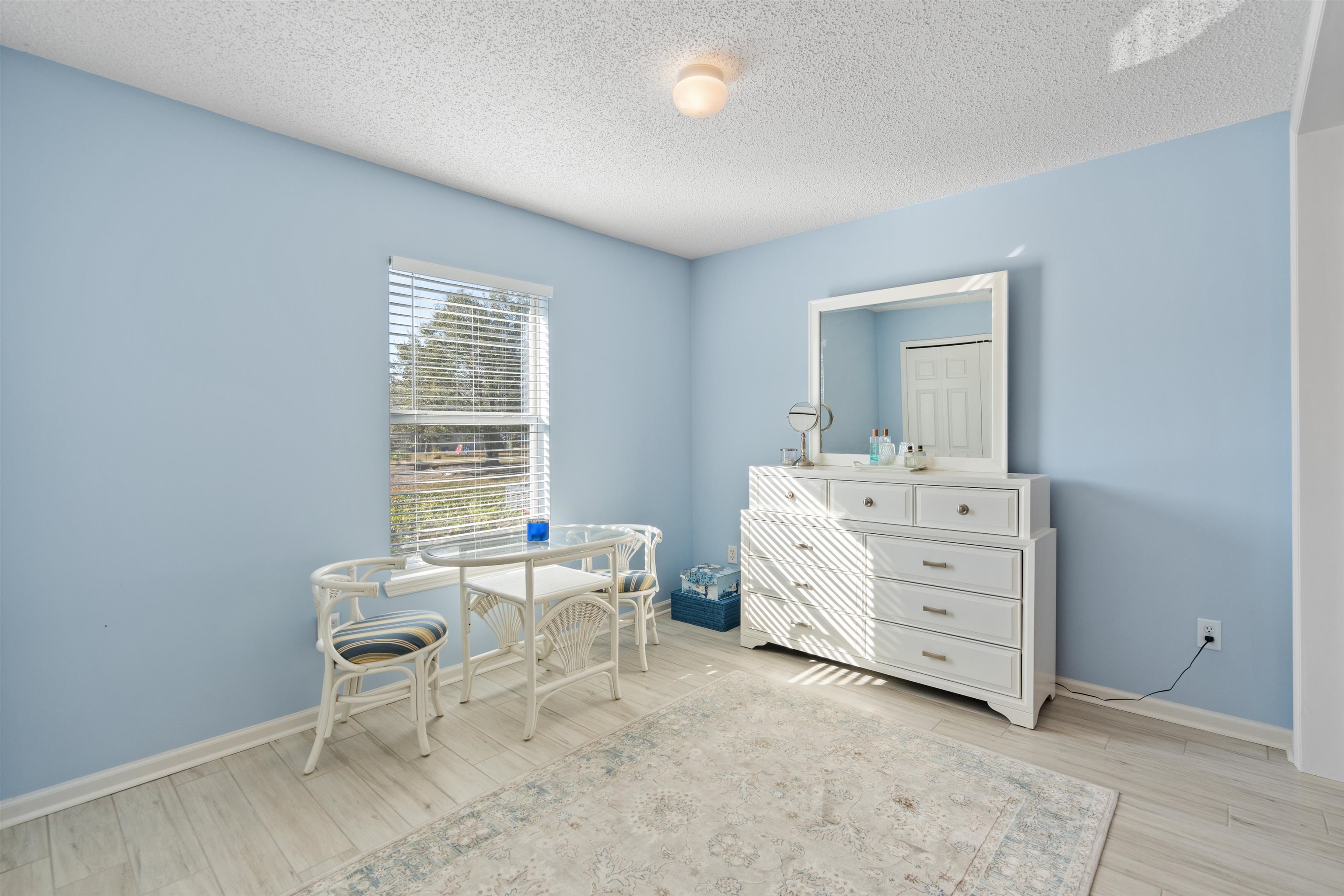 Image 22 of 53 For 913 Oak Arbor Cir