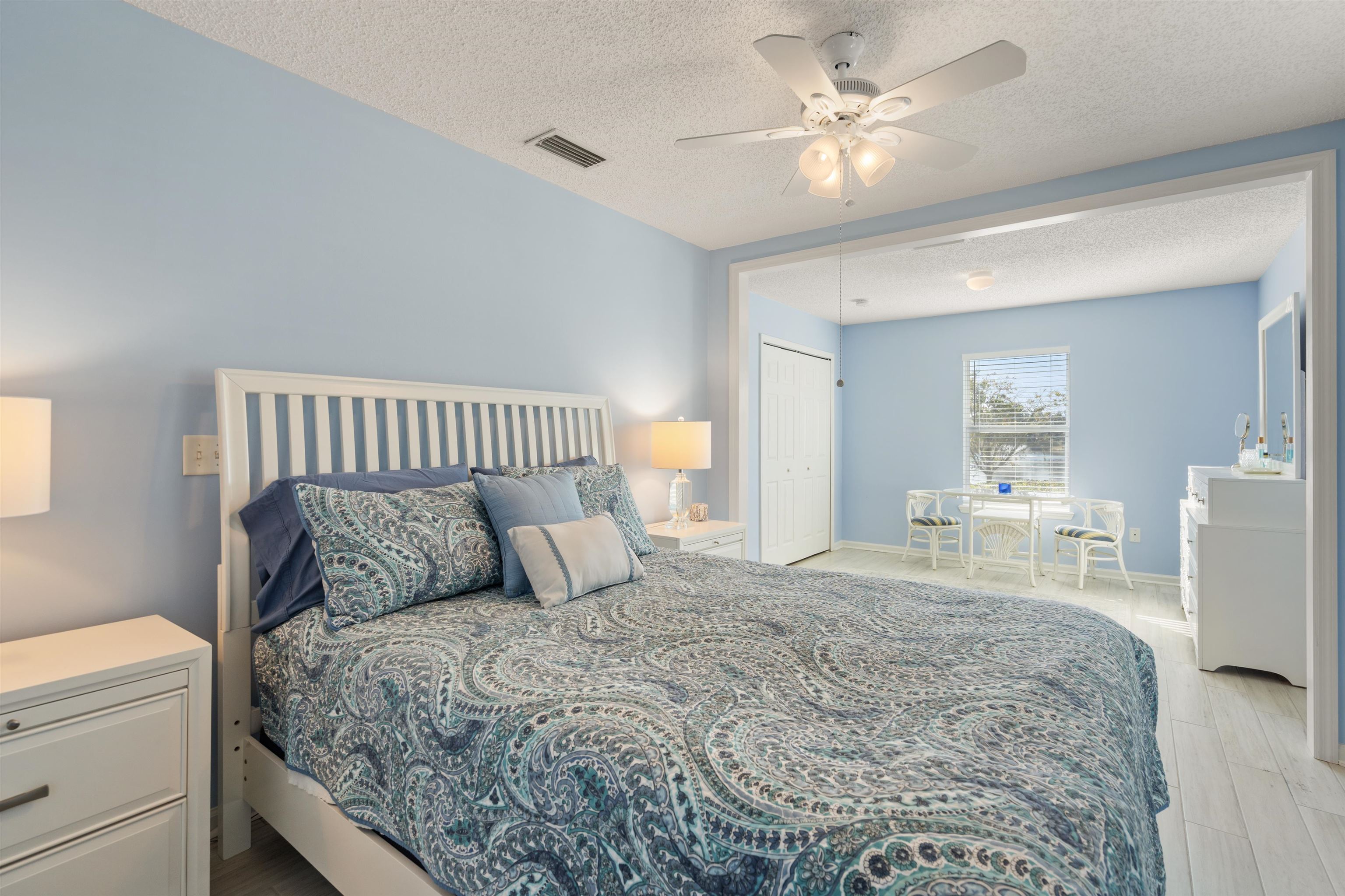 Image 24 of 53 For 913 Oak Arbor Cir
