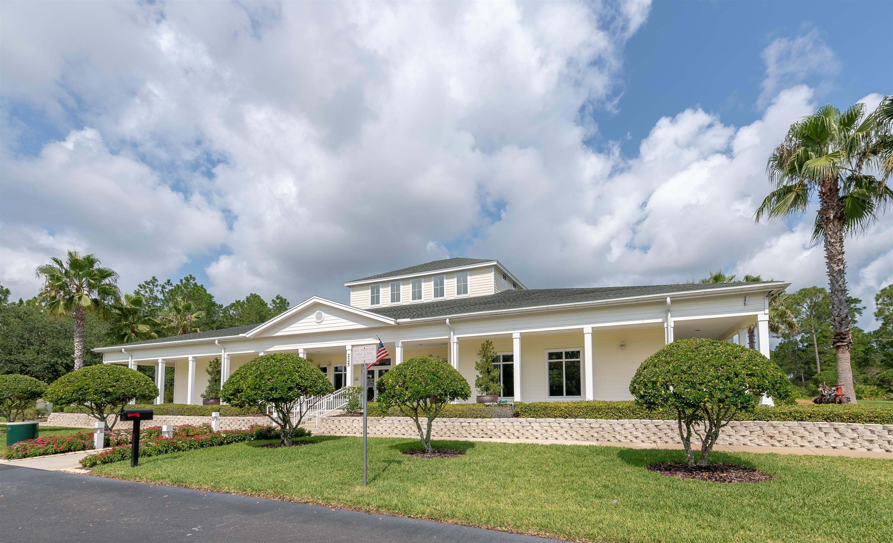 Image 33 of 53 For 913 Oak Arbor Cir