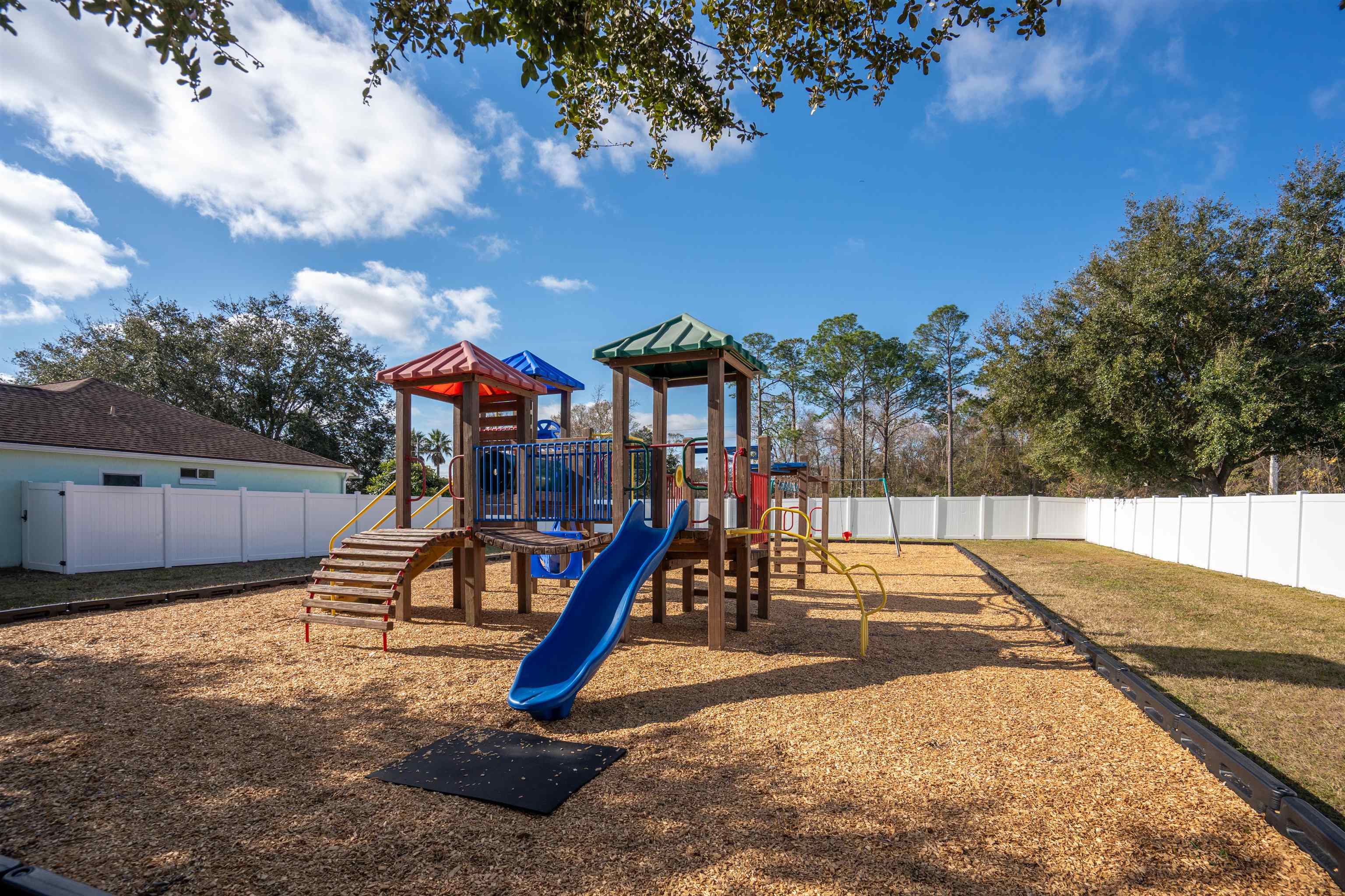 Image 41 of 53 For 913 Oak Arbor Cir