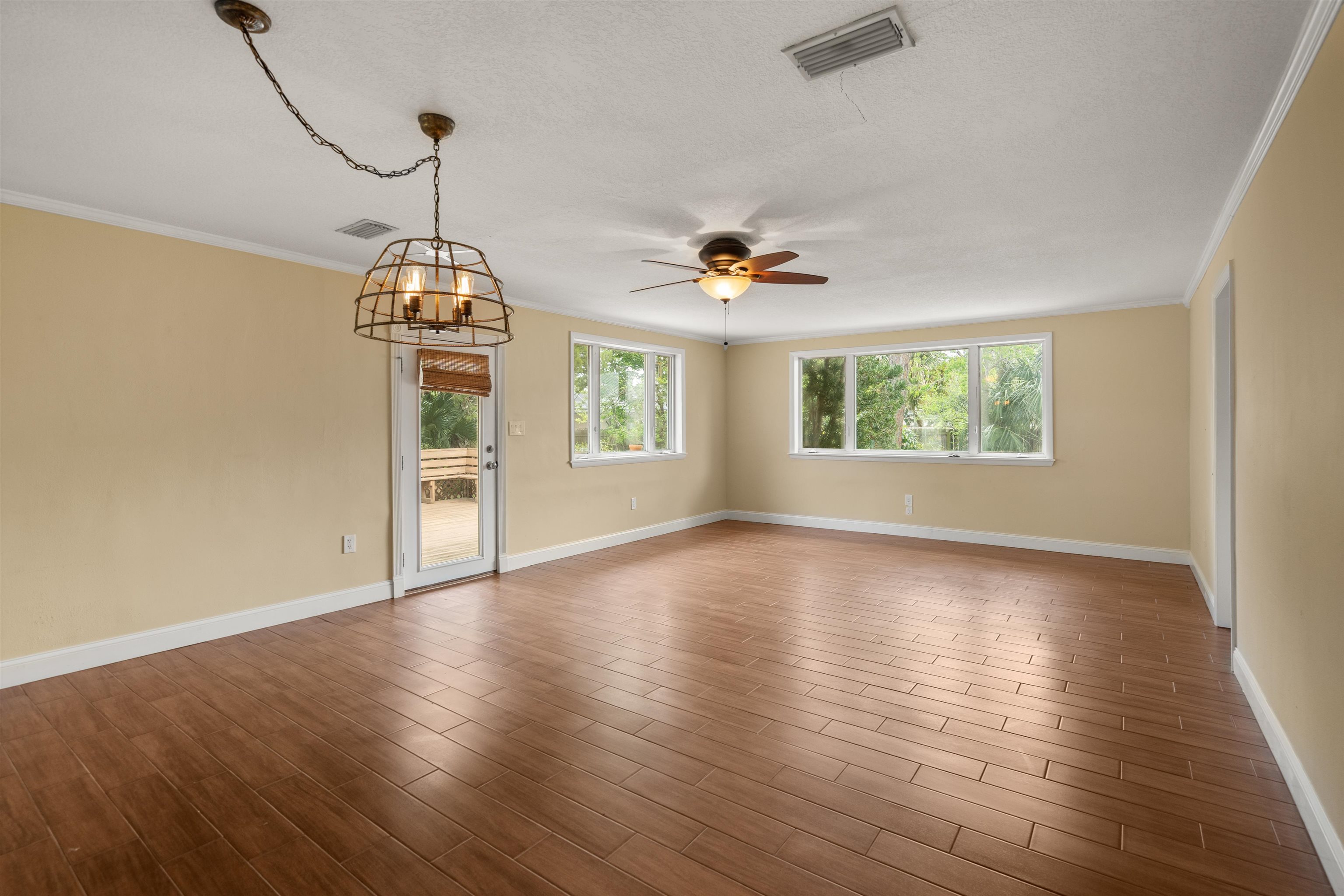Image 13 of 39 For 146 Menendez Rd