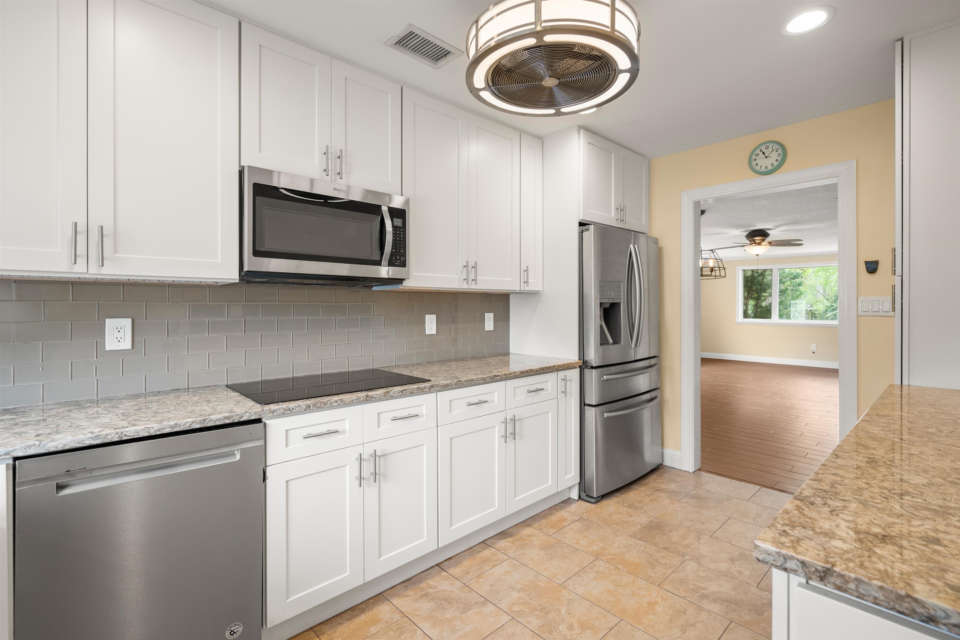 Image 18 of 39 For 146 Menendez Rd