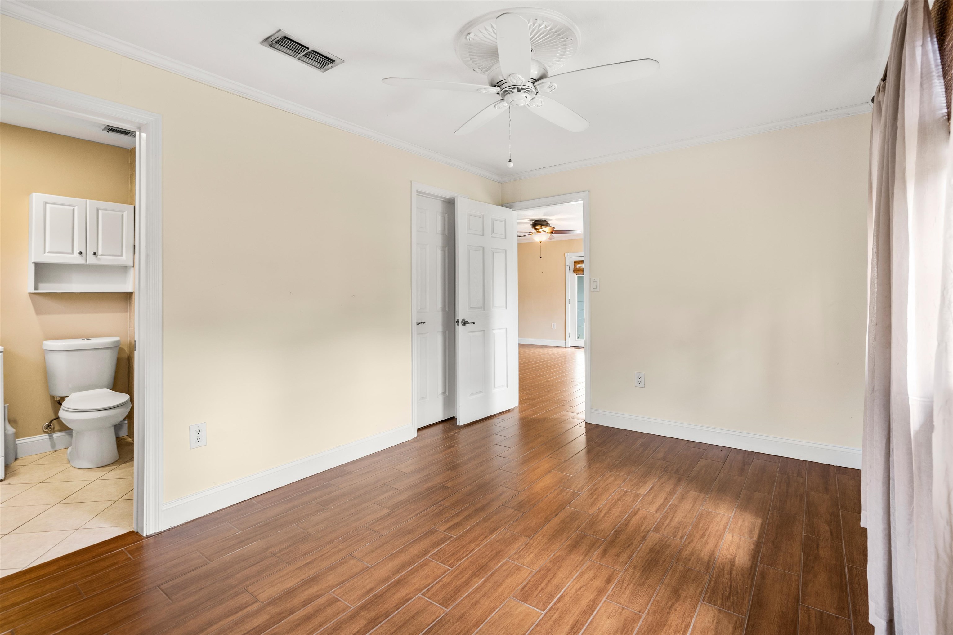Image 20 of 39 For 146 Menendez Rd