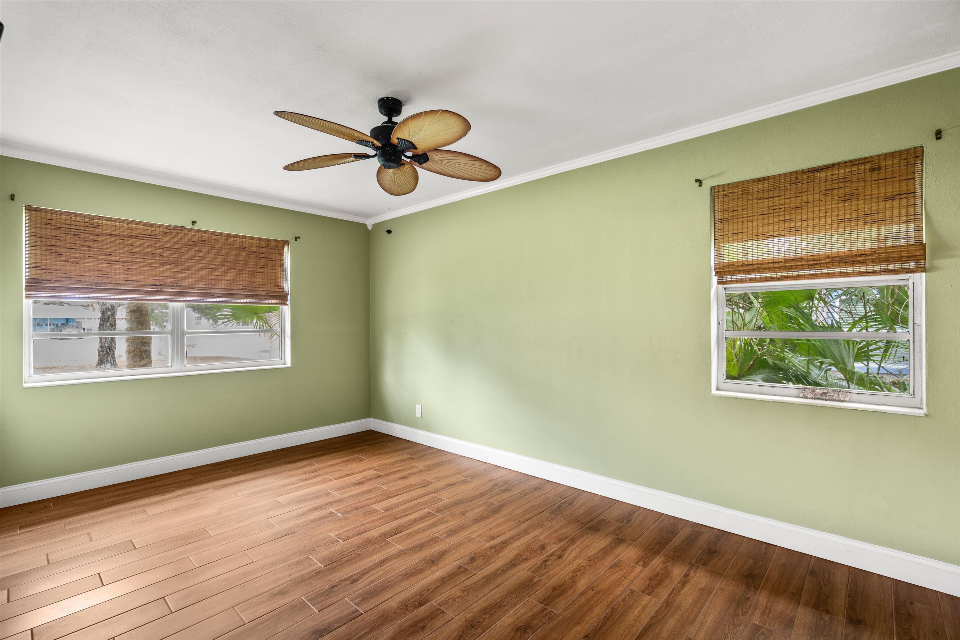 Image 22 of 39 For 146 Menendez Rd