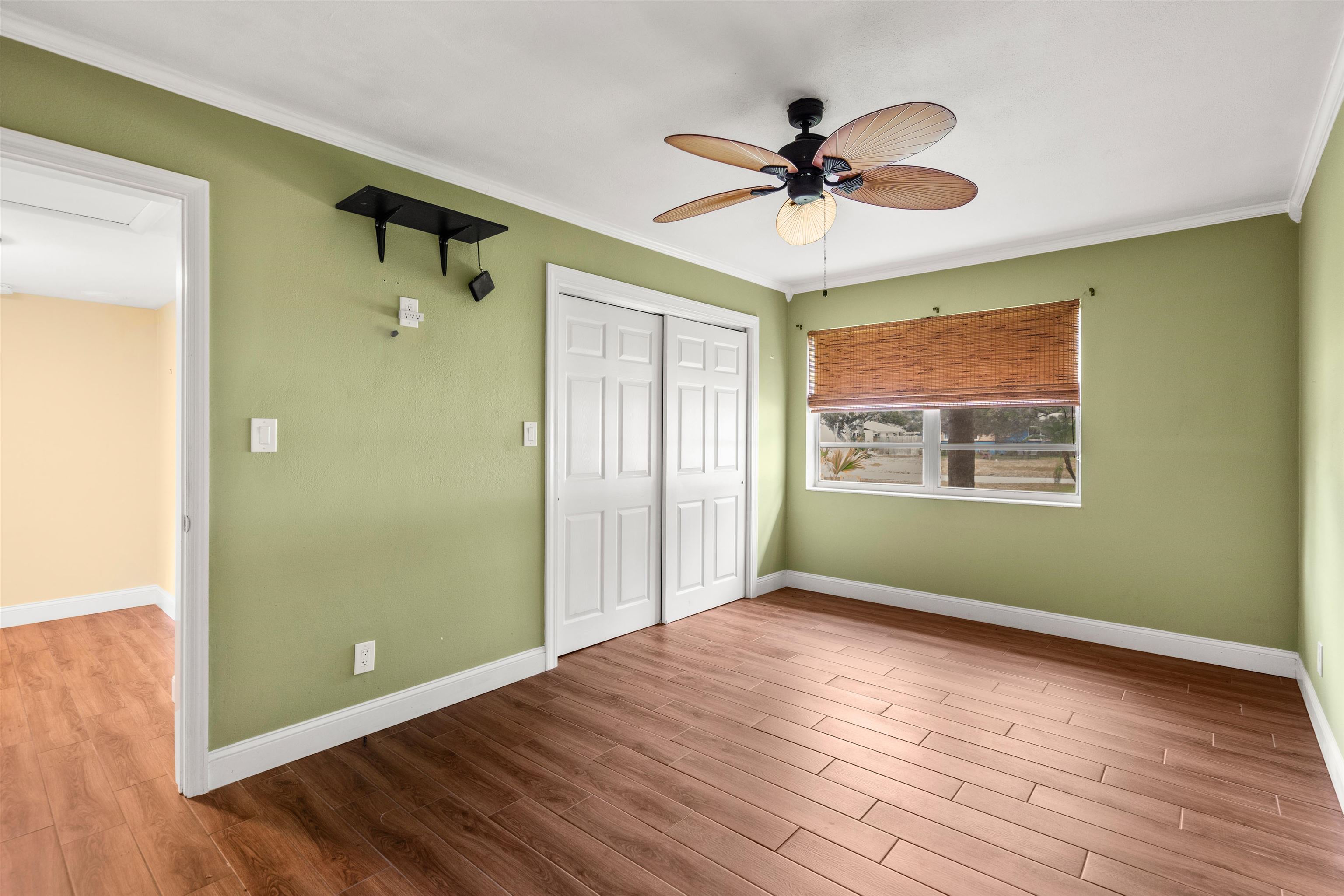 Image 23 of 39 For 146 Menendez Rd