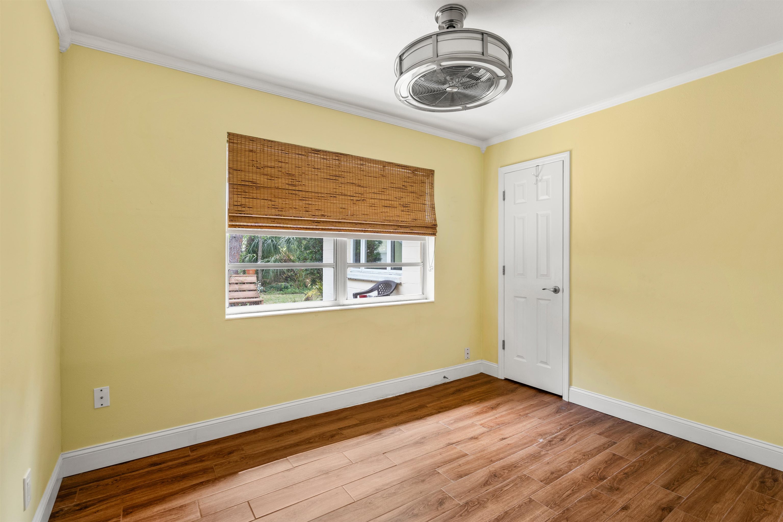 Image 27 of 39 For 146 Menendez Rd