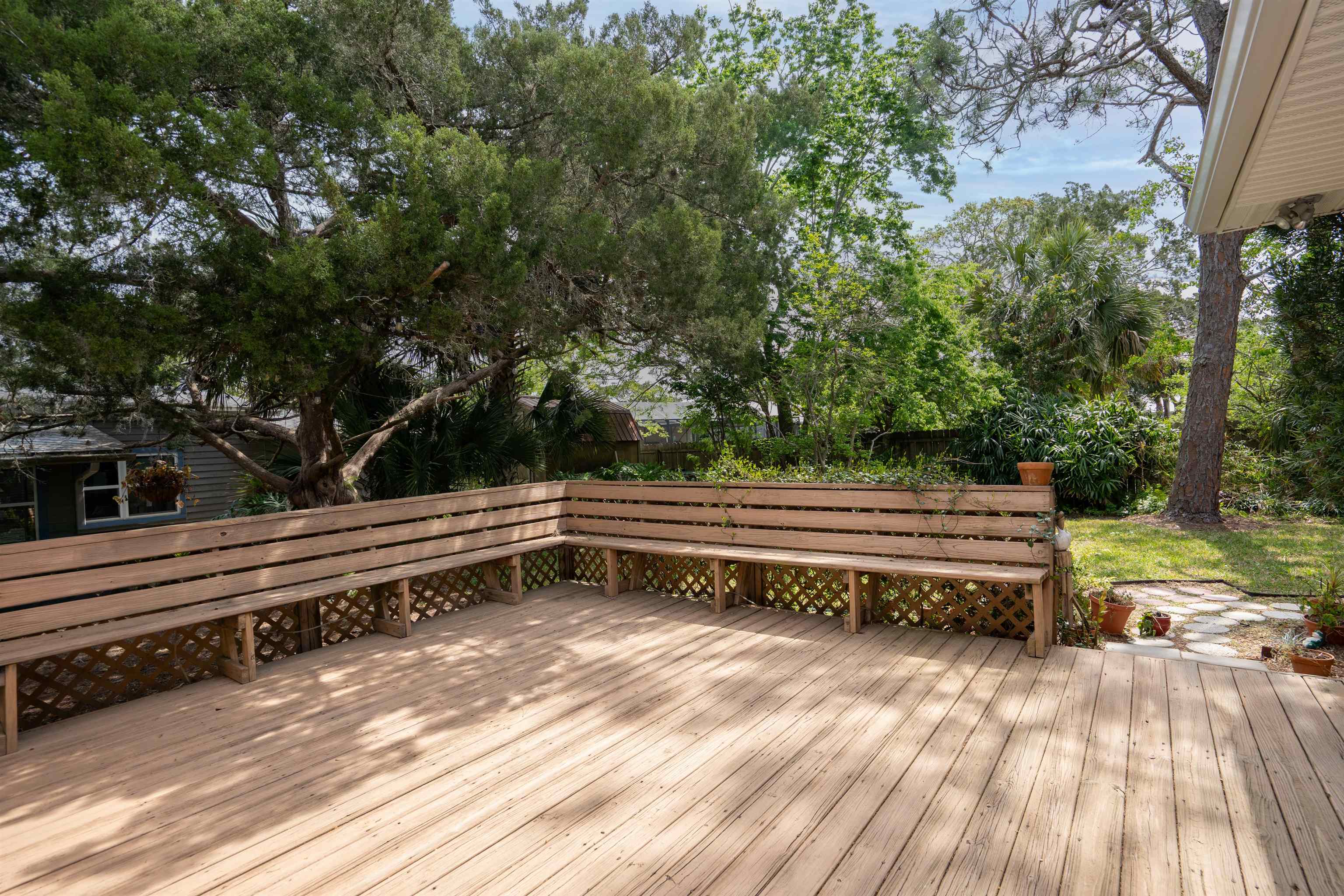 Image 3 of 39 For 146 Menendez Rd