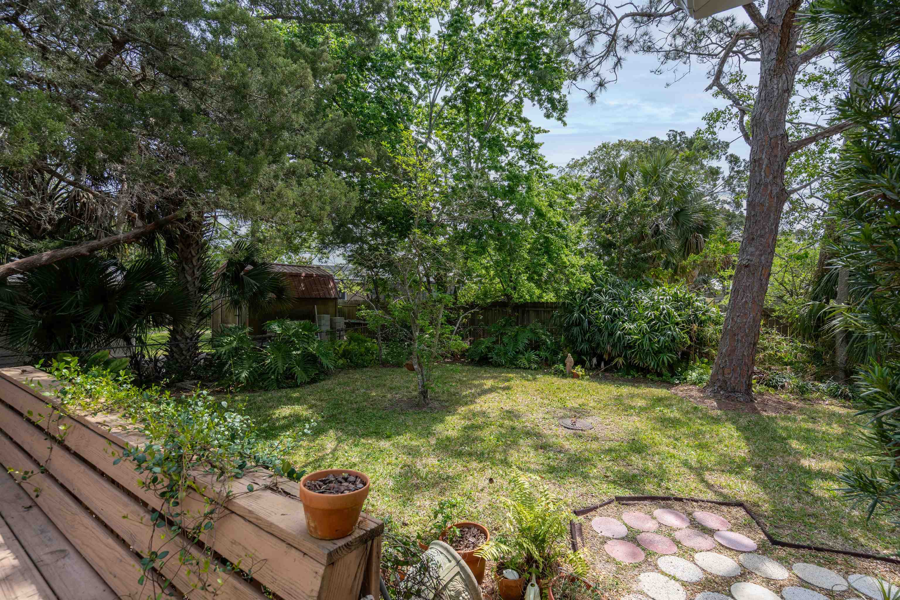 Image 6 of 39 For 146 Menendez Rd