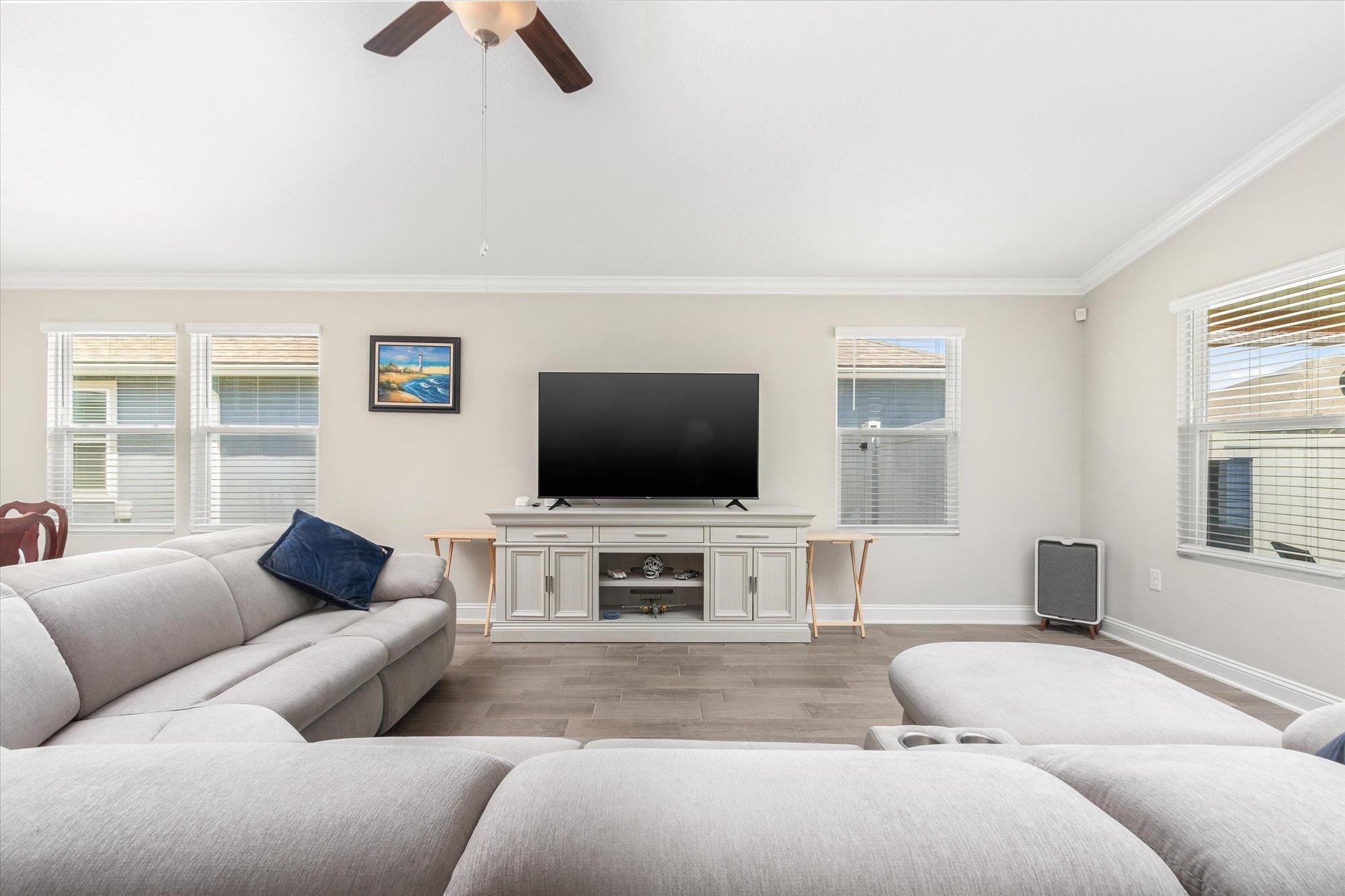 Image 11 of 49 For 53 Dovetail Cir