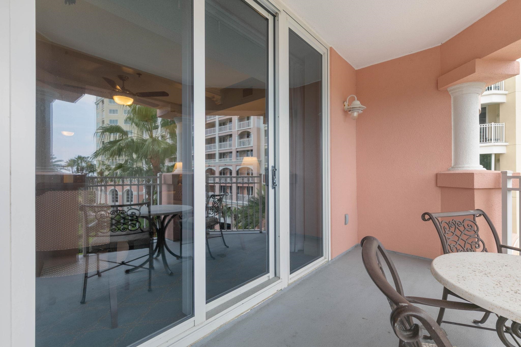 Image 11 of 54 For 200 Ocean Crest Dr  224