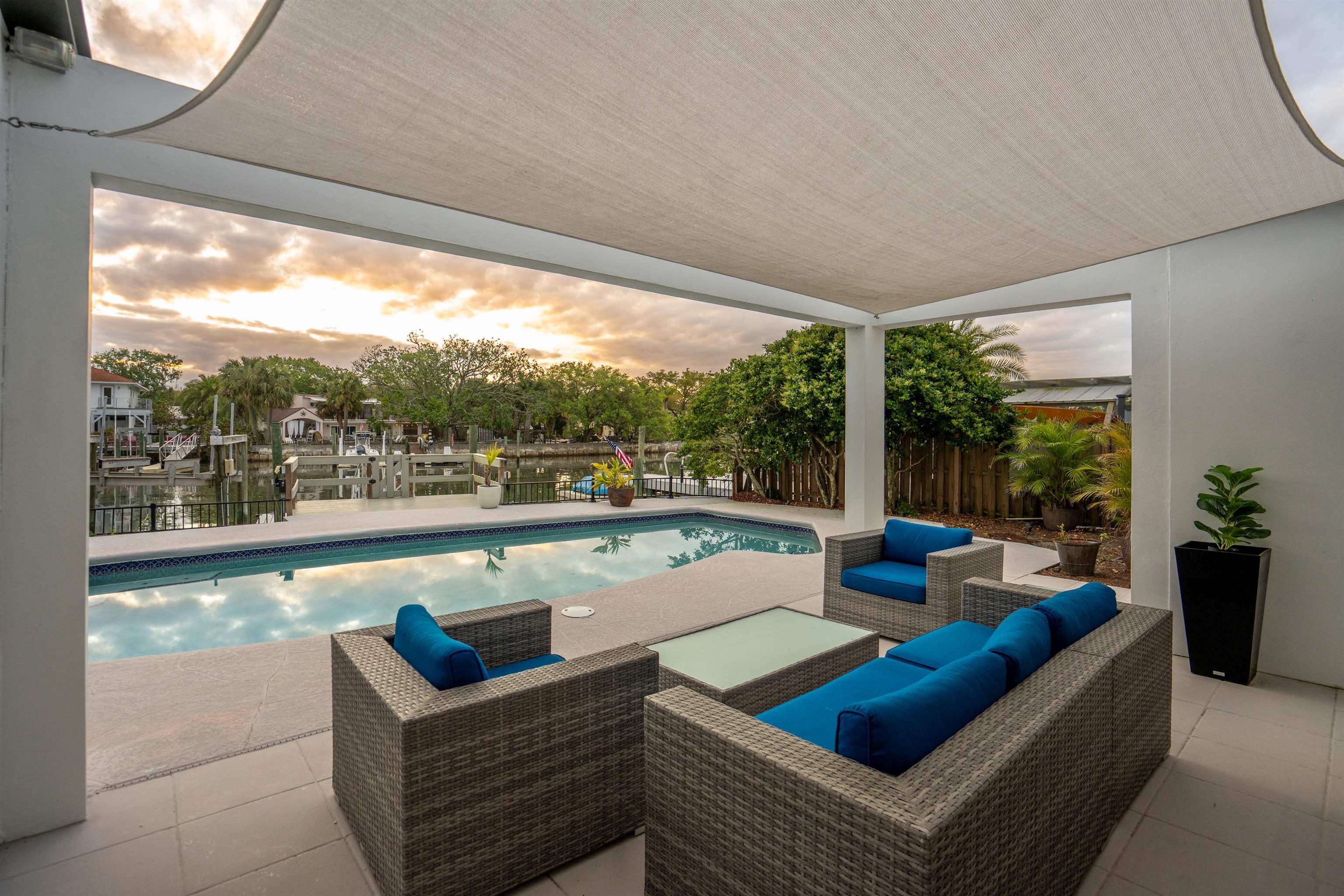 Image 13 of 80 For 101 Dolphin Dr
