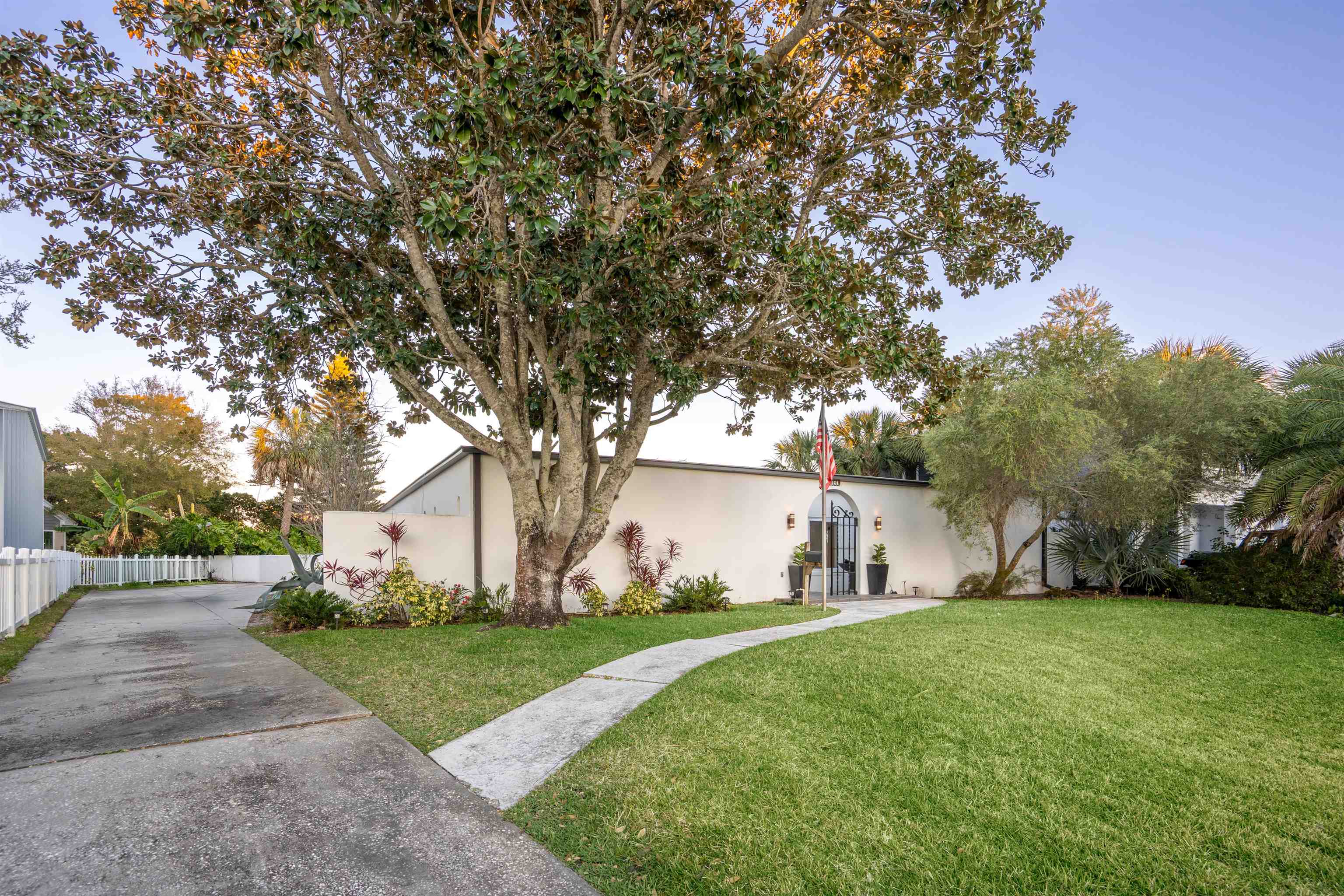 Image 80 of 80 For 101 Dolphin Dr