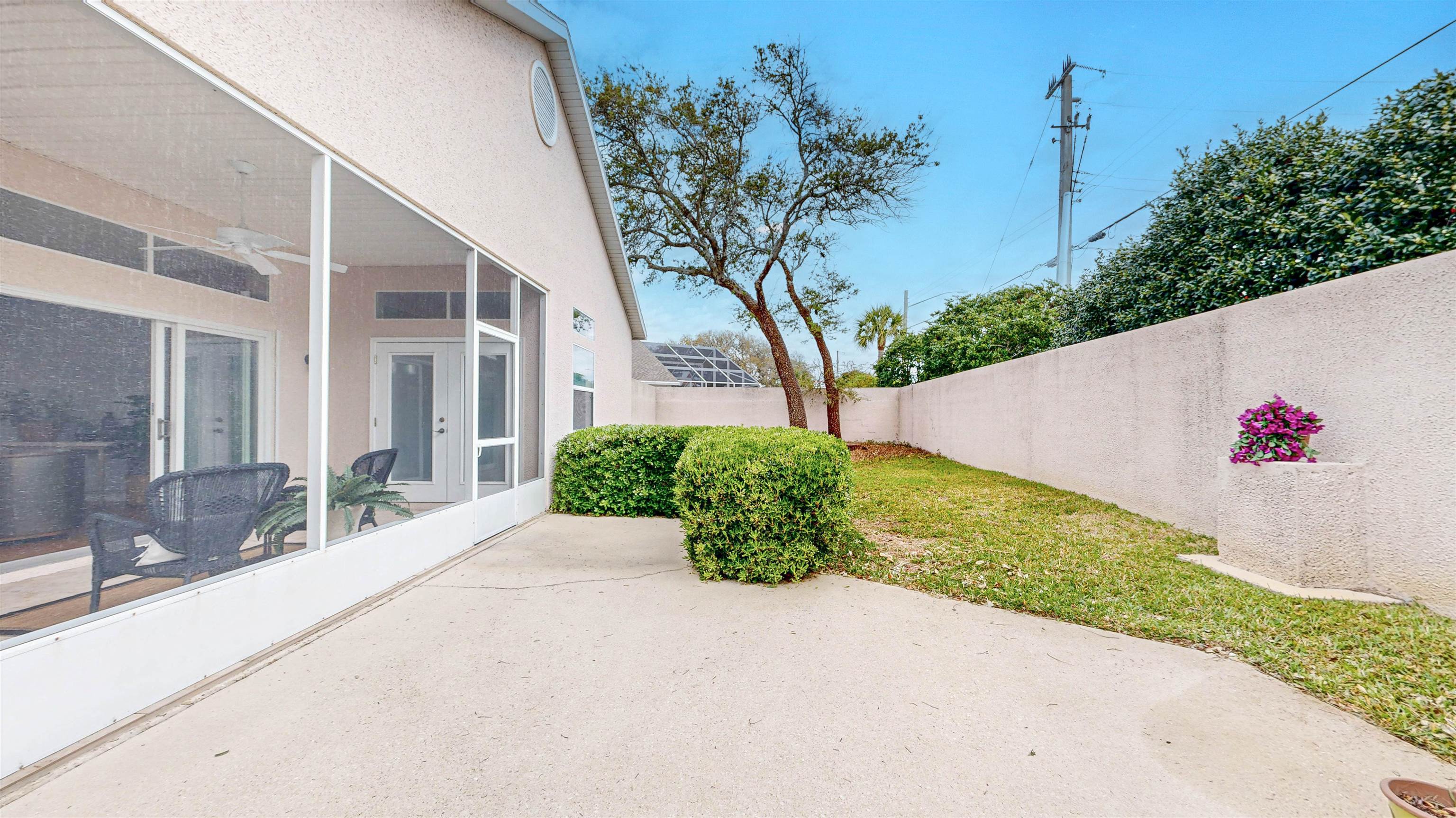 Image 36 of 49 For 200 Sea Woods Dr N