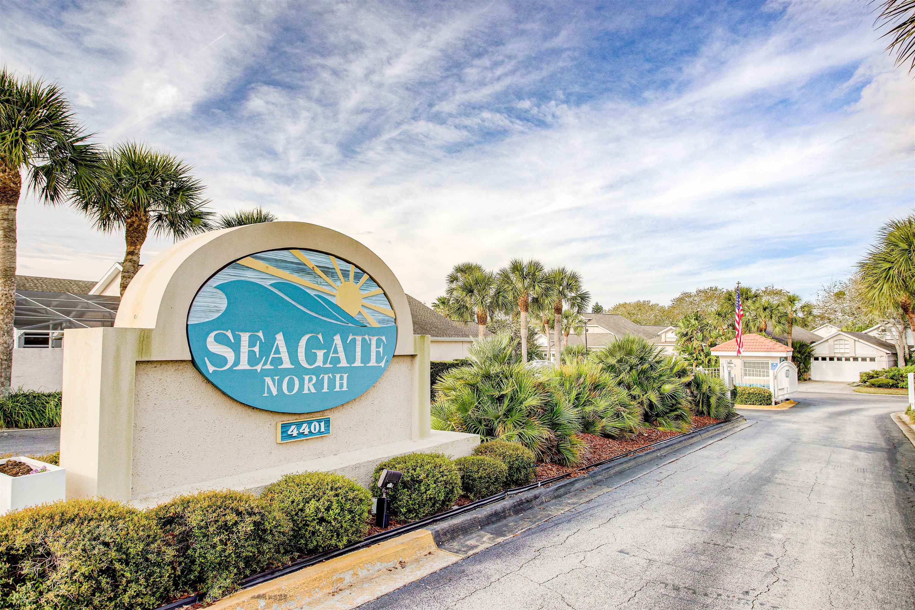 Image 47 of 49 For 200 Sea Woods Dr N