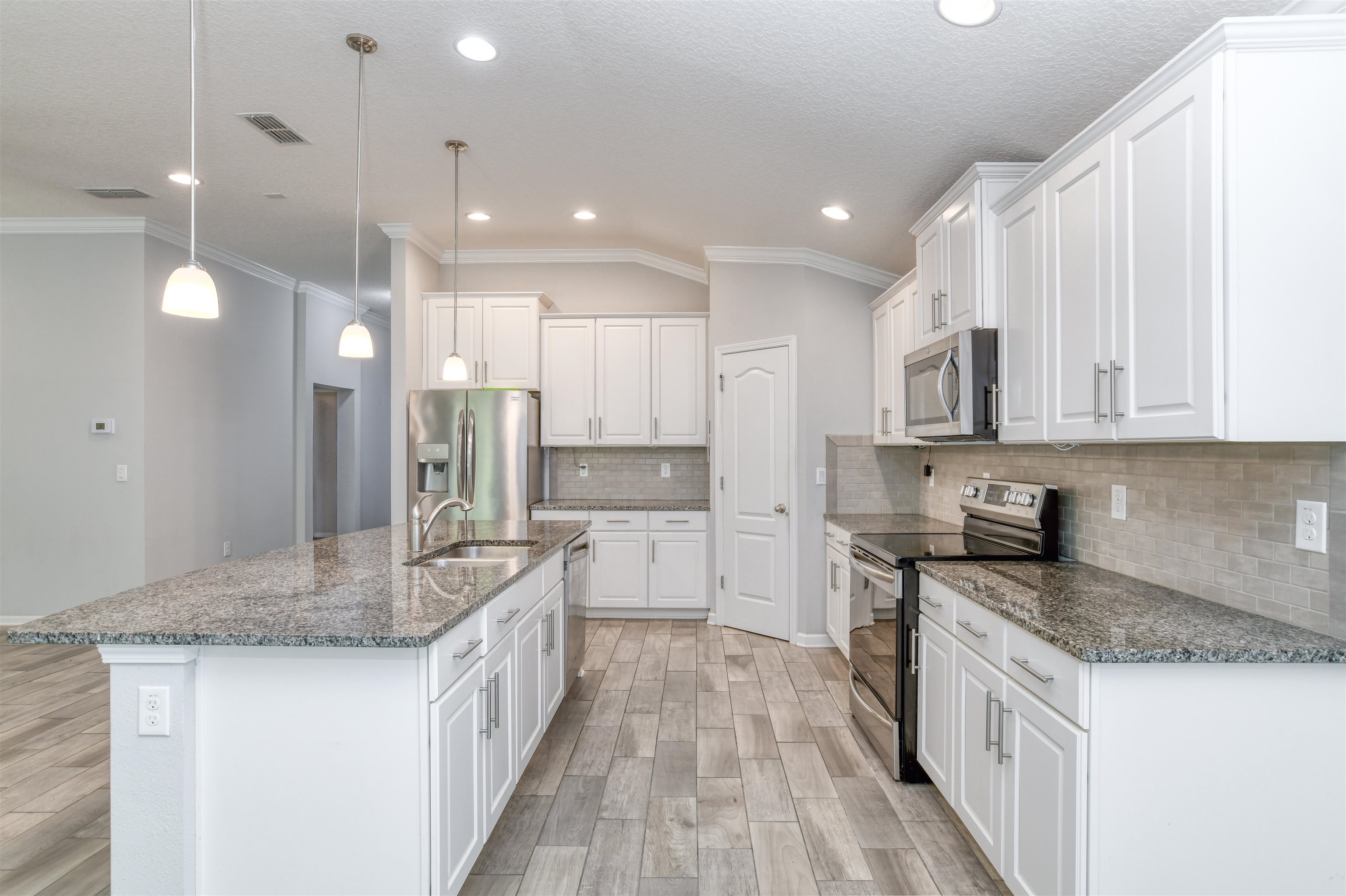Image 10 of 46 For 485 Crescent Key Dr