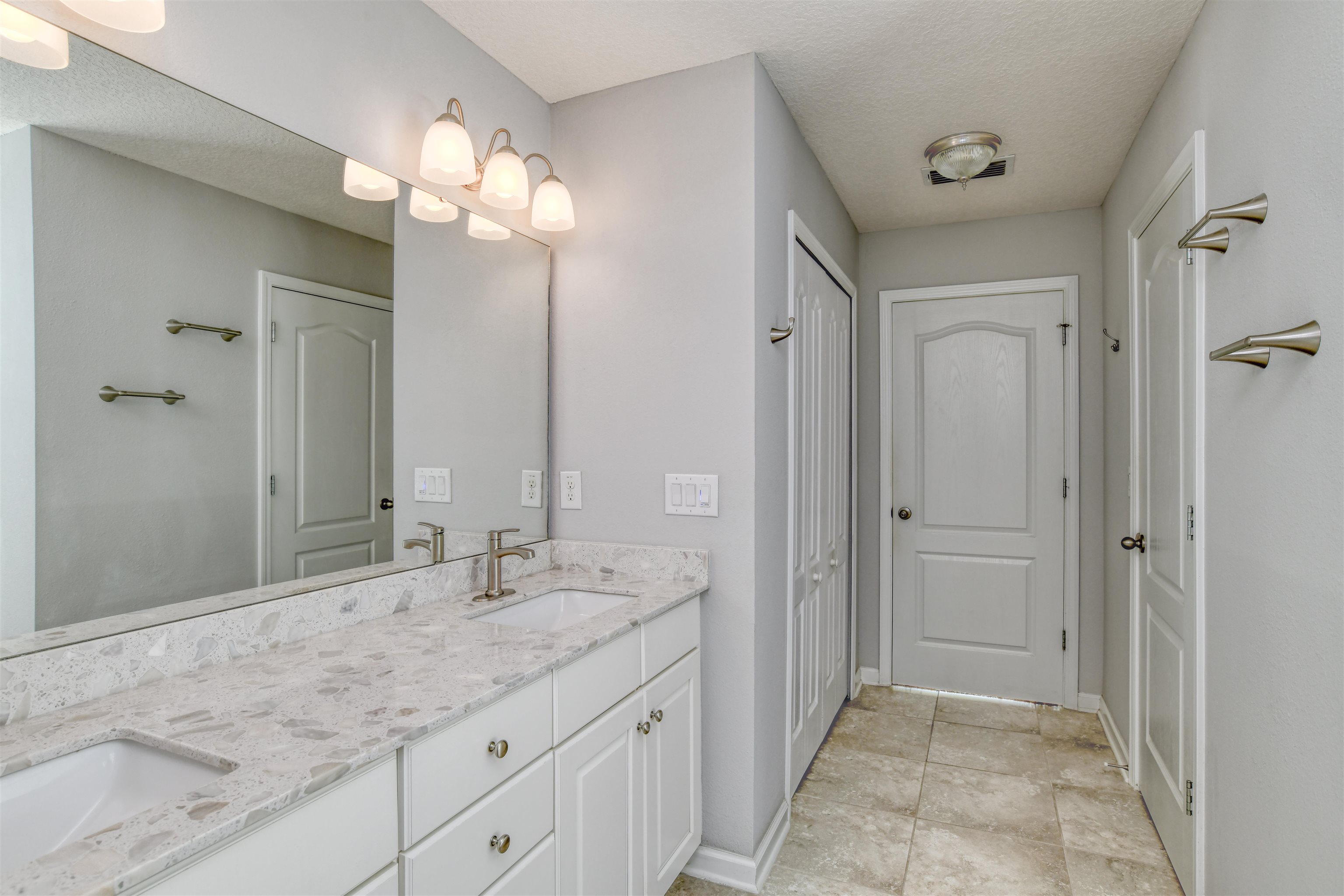 Image 31 of 46 For 485 Crescent Key Dr