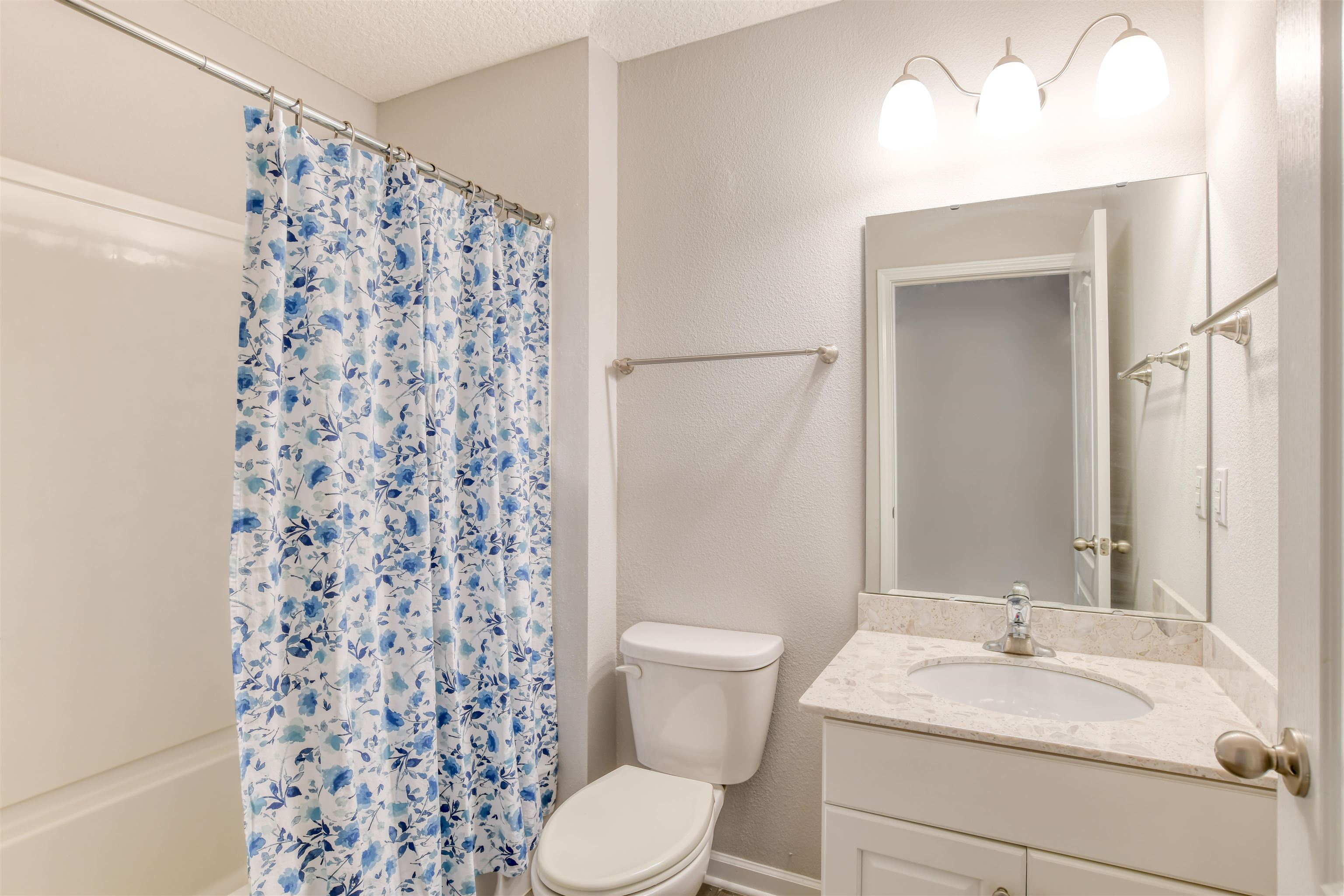 Image 39 of 46 For 485 Crescent Key Dr