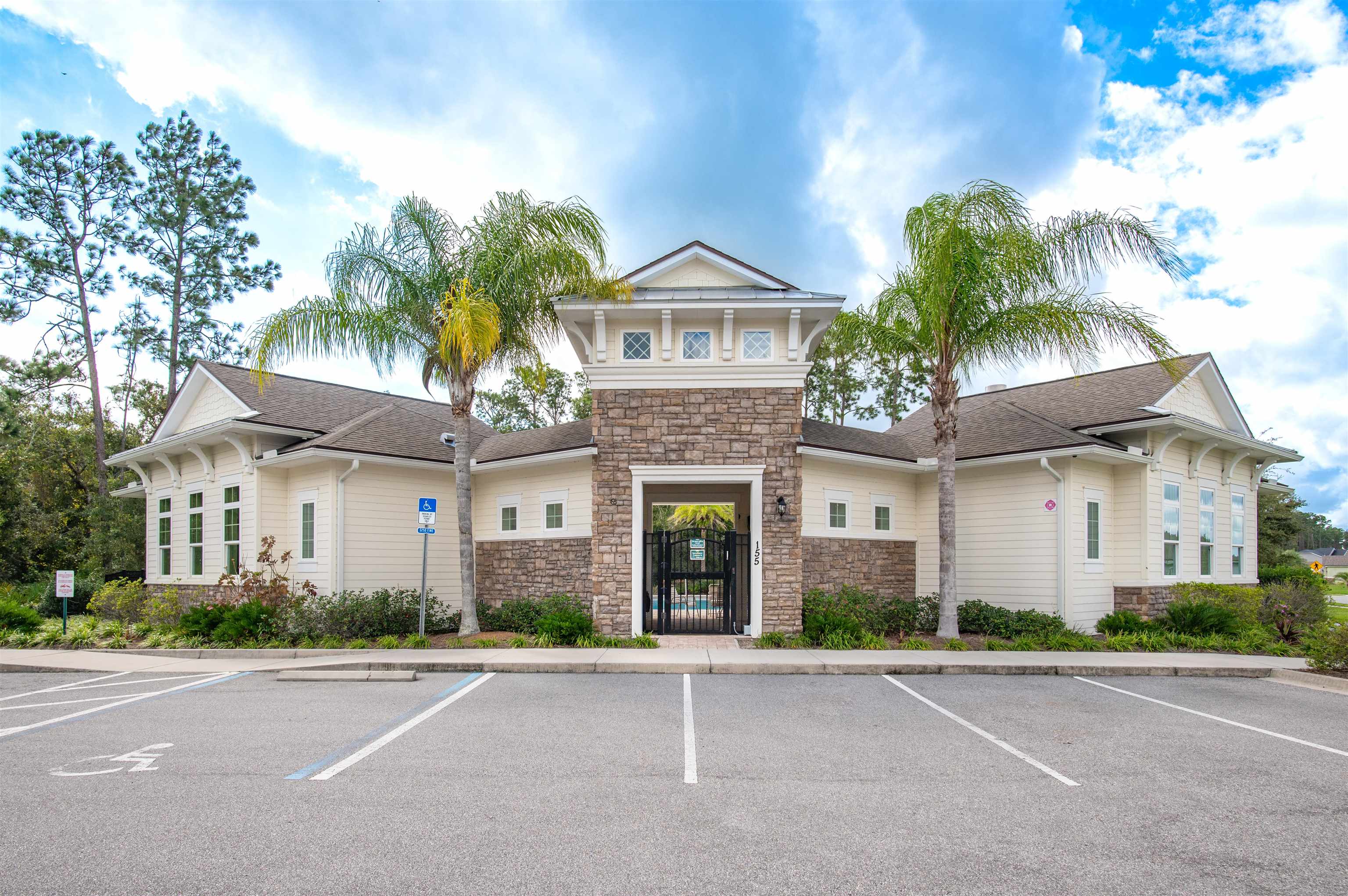 Image 42 of 46 For 485 Crescent Key Dr