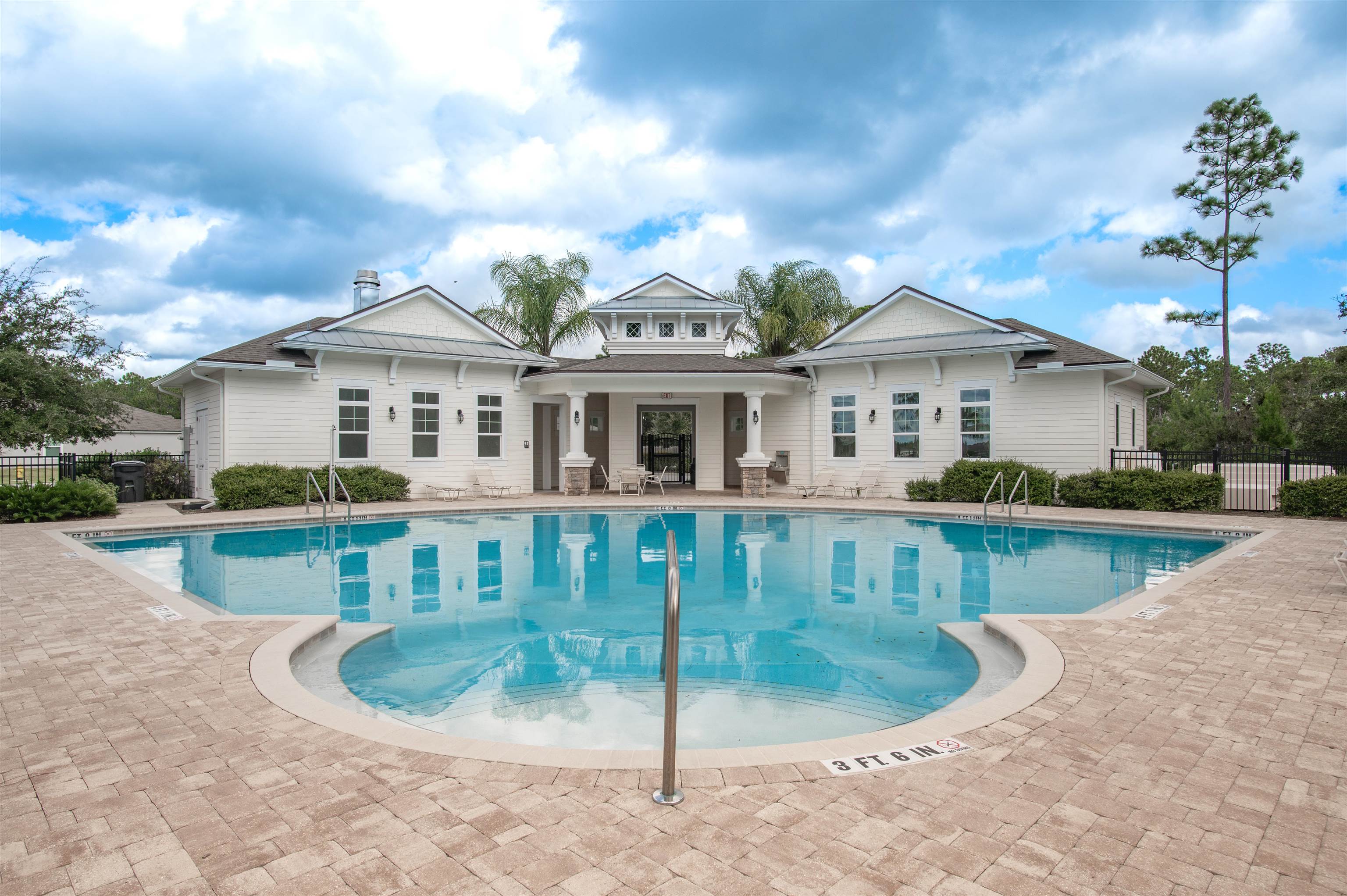 Image 44 of 46 For 485 Crescent Key Dr