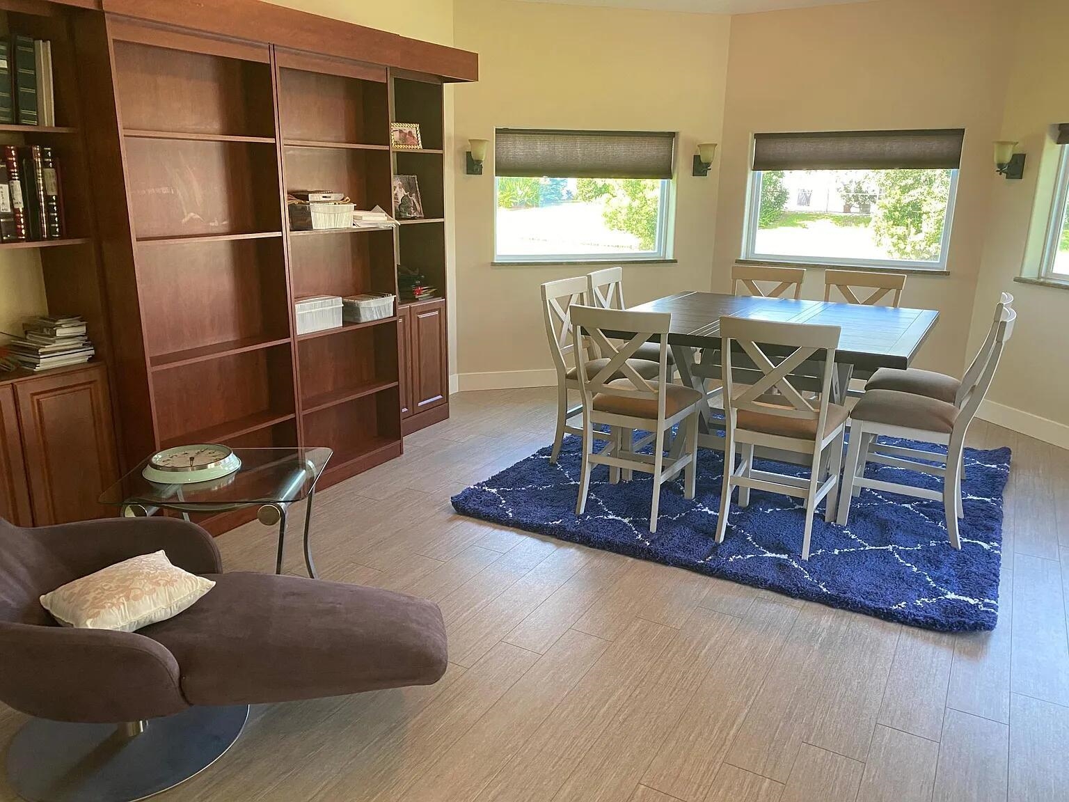 Image 4 of 19 For 521 Peninsula Ct,