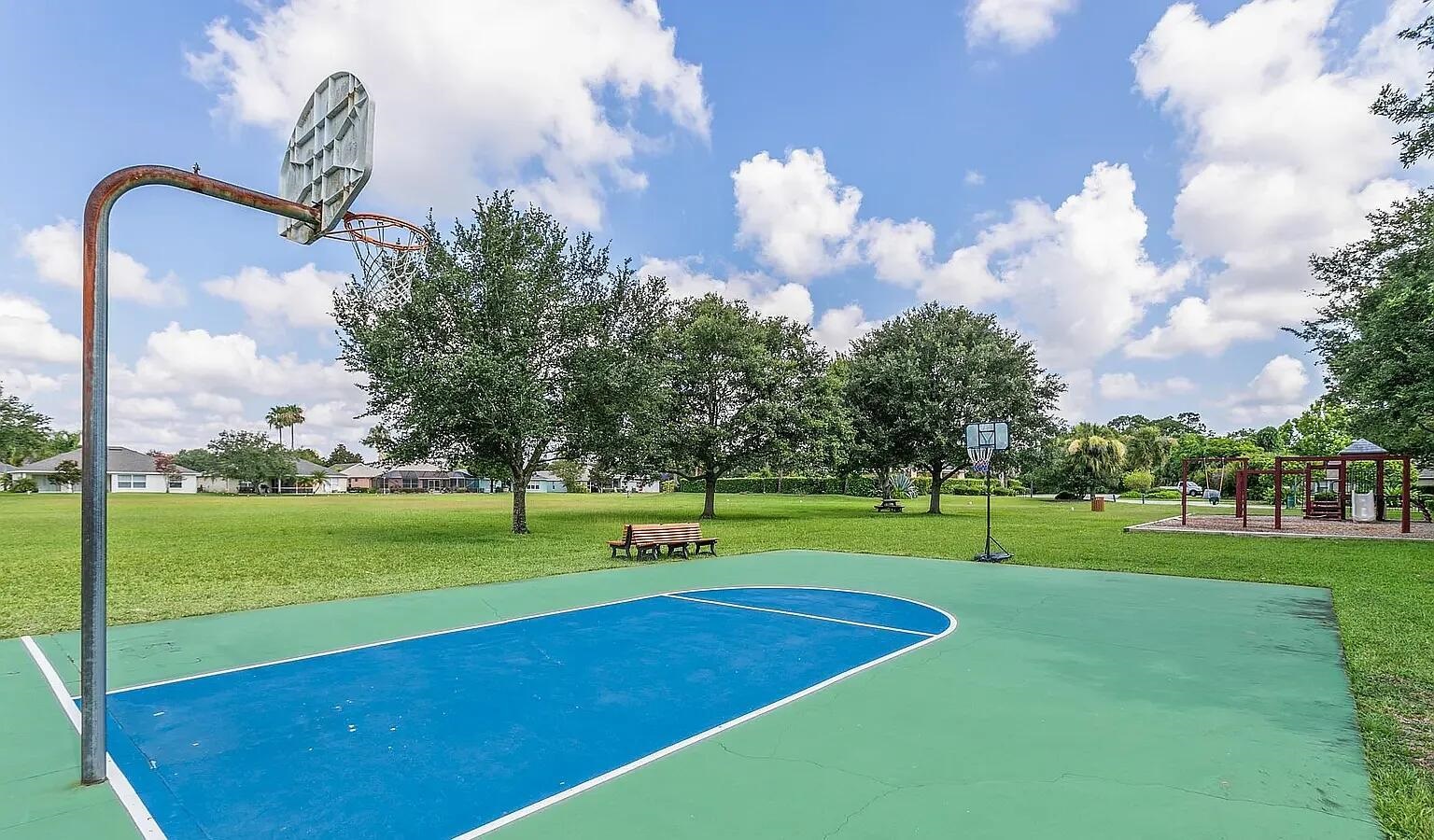 Image 7 of 19 For 521 Peninsula Ct,
