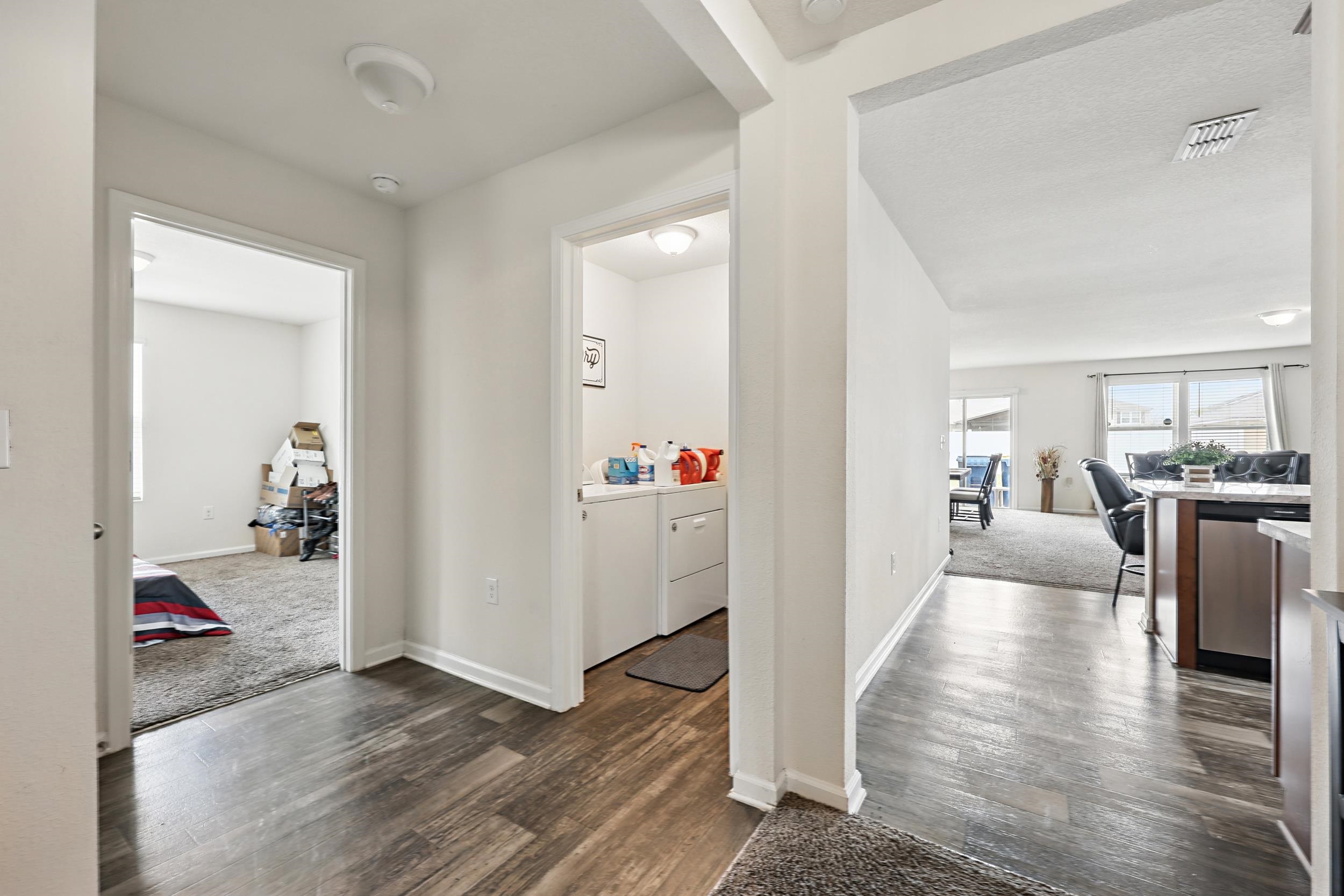 Image 11 of 47 For 6781 Hanford Street
