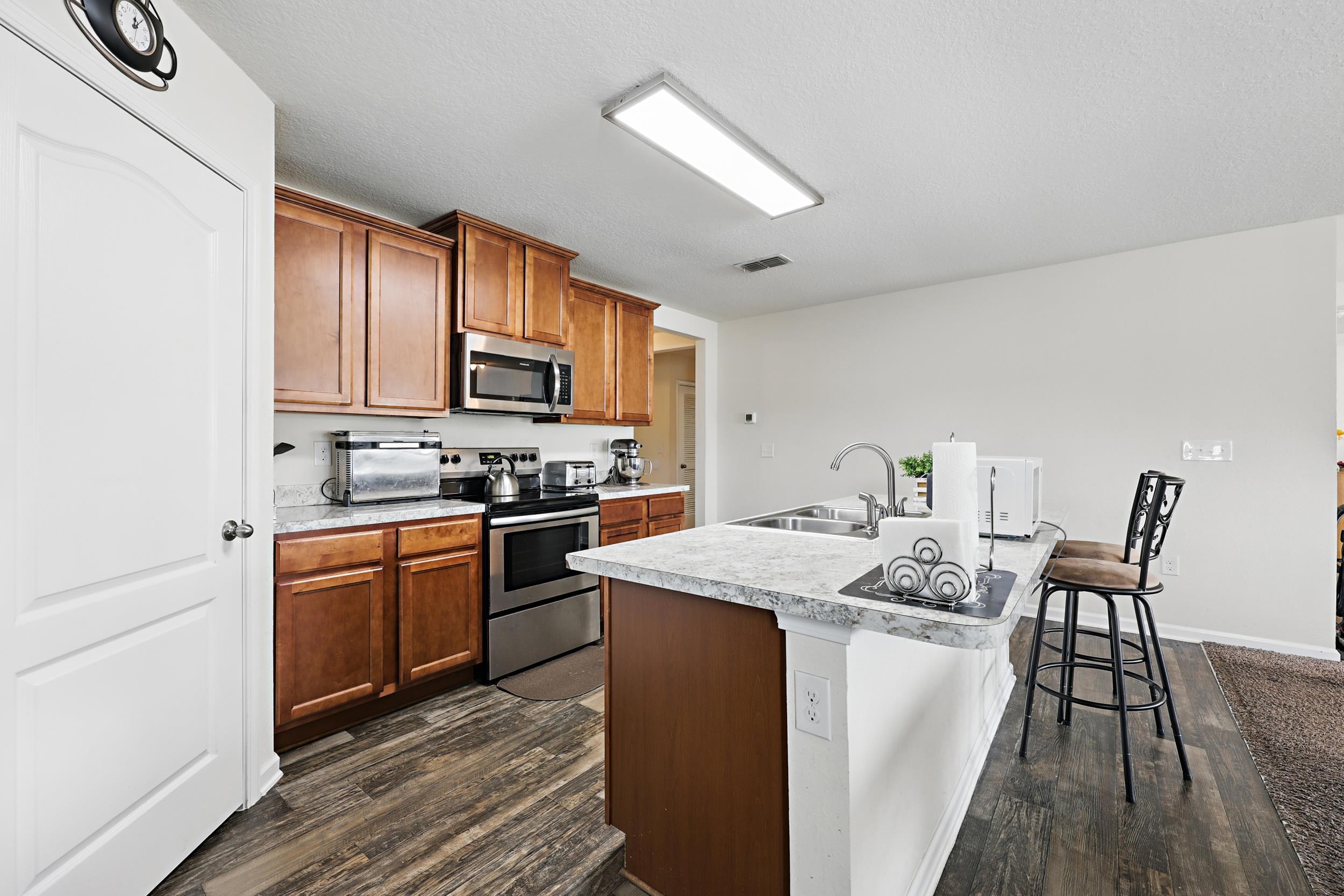 Image 14 of 47 For 6781 Hanford Street