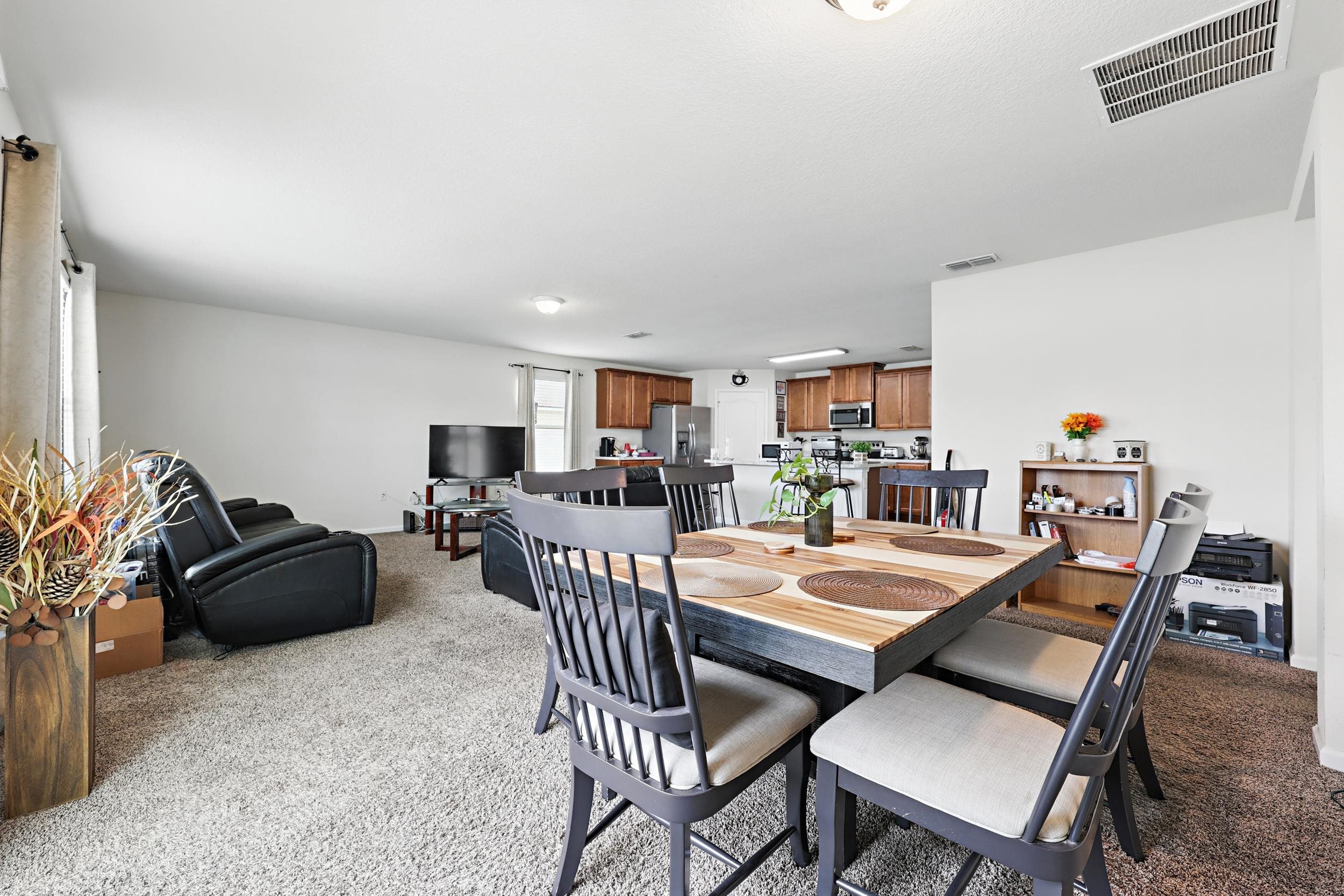 Image 23 of 47 For 6781 Hanford Street
