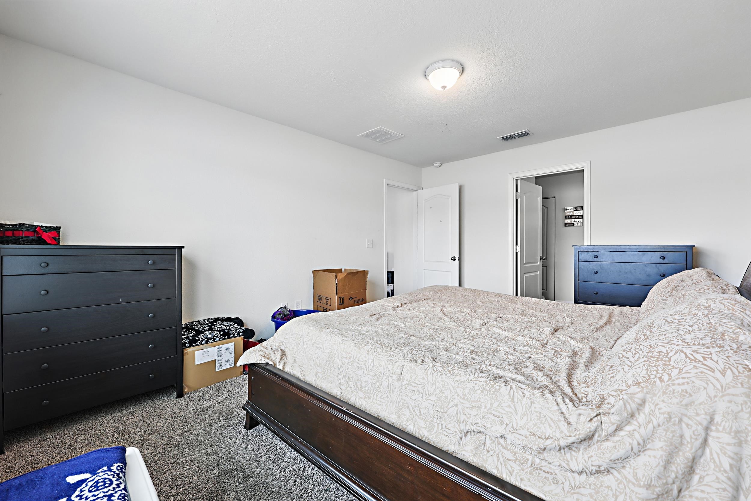 Image 27 of 47 For 6781 Hanford Street