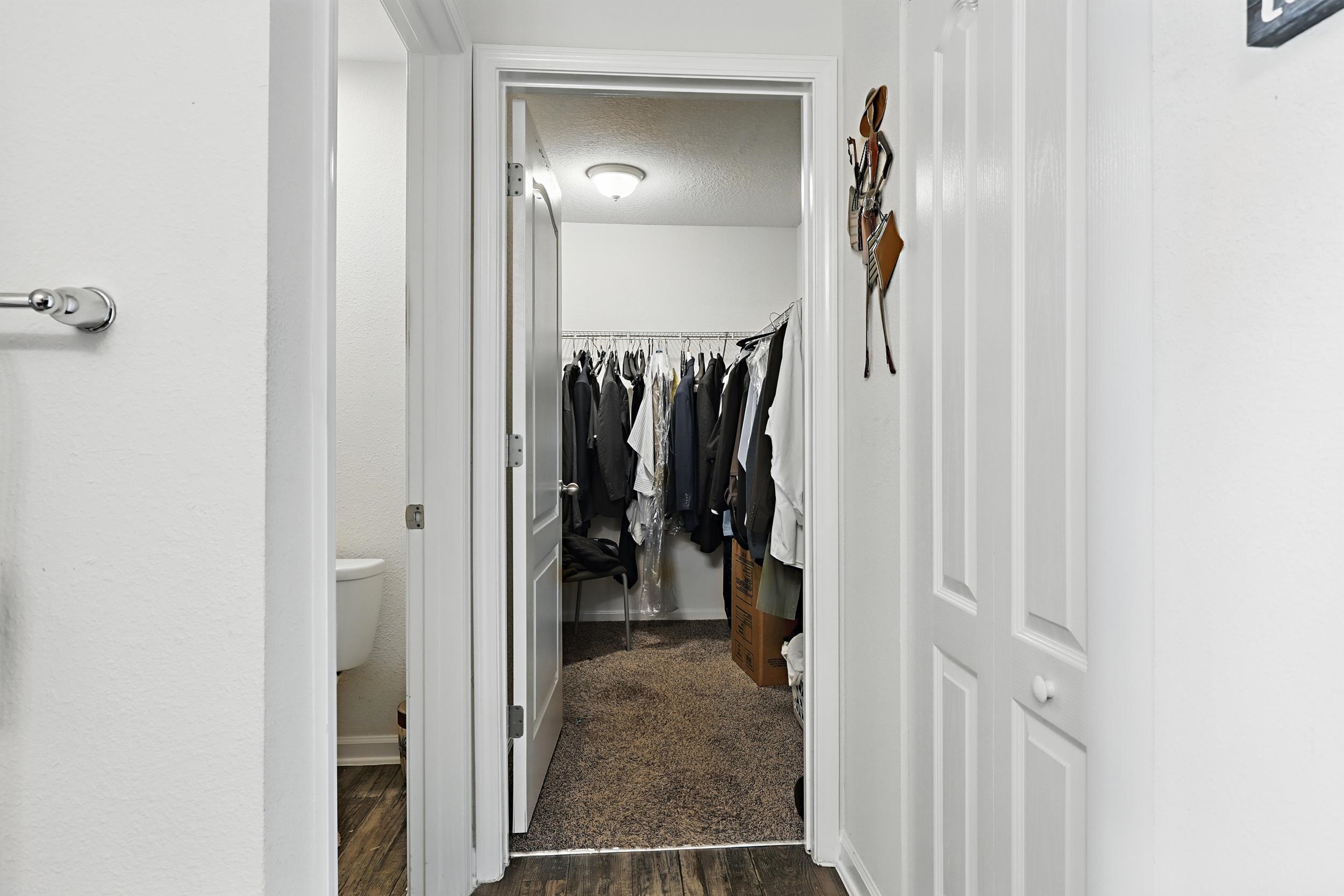 Image 29 of 47 For 6781 Hanford Street