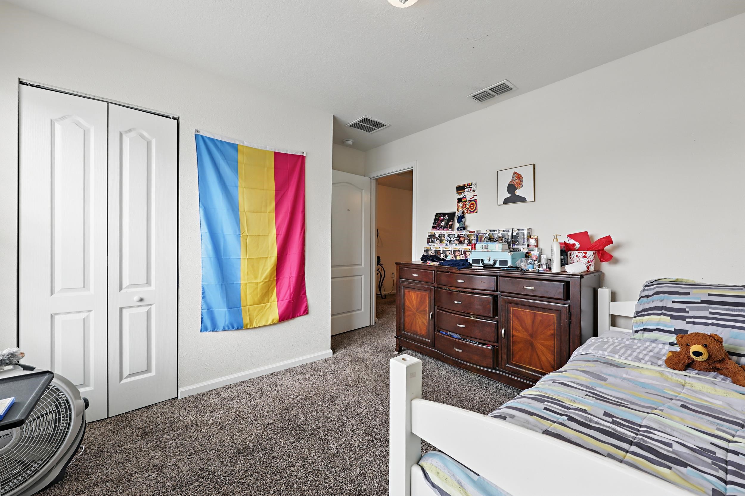 Image 37 of 47 For 6781 Hanford Street