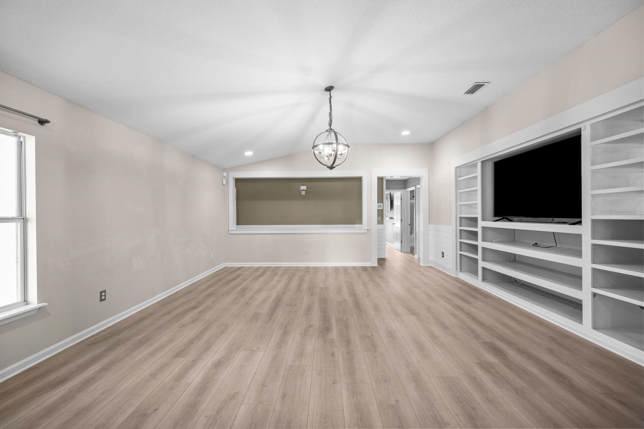 Image 14 of 34 For 5036 Cypress Links Blvd