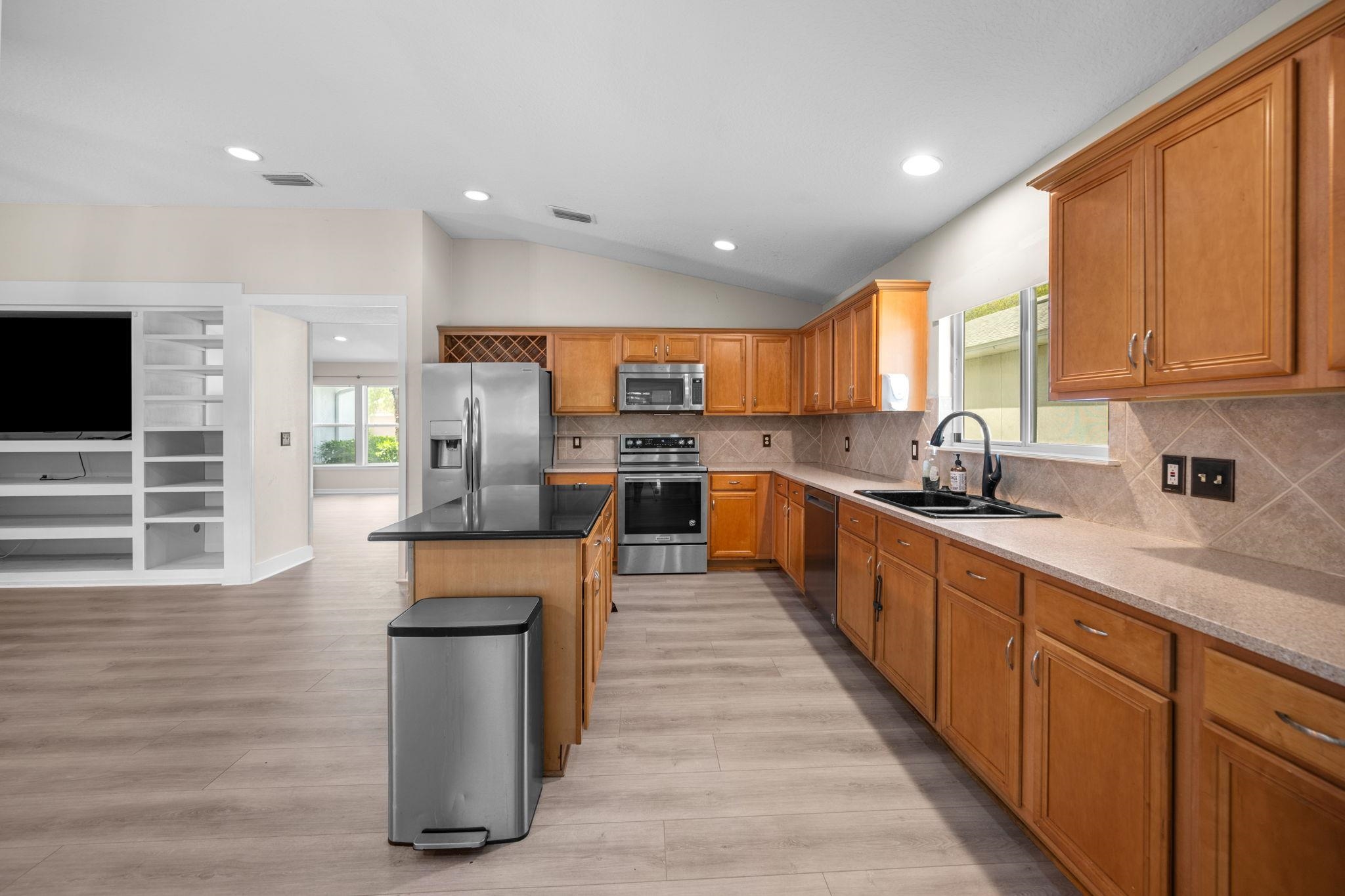 Image 15 of 34 For 5036 Cypress Links Blvd