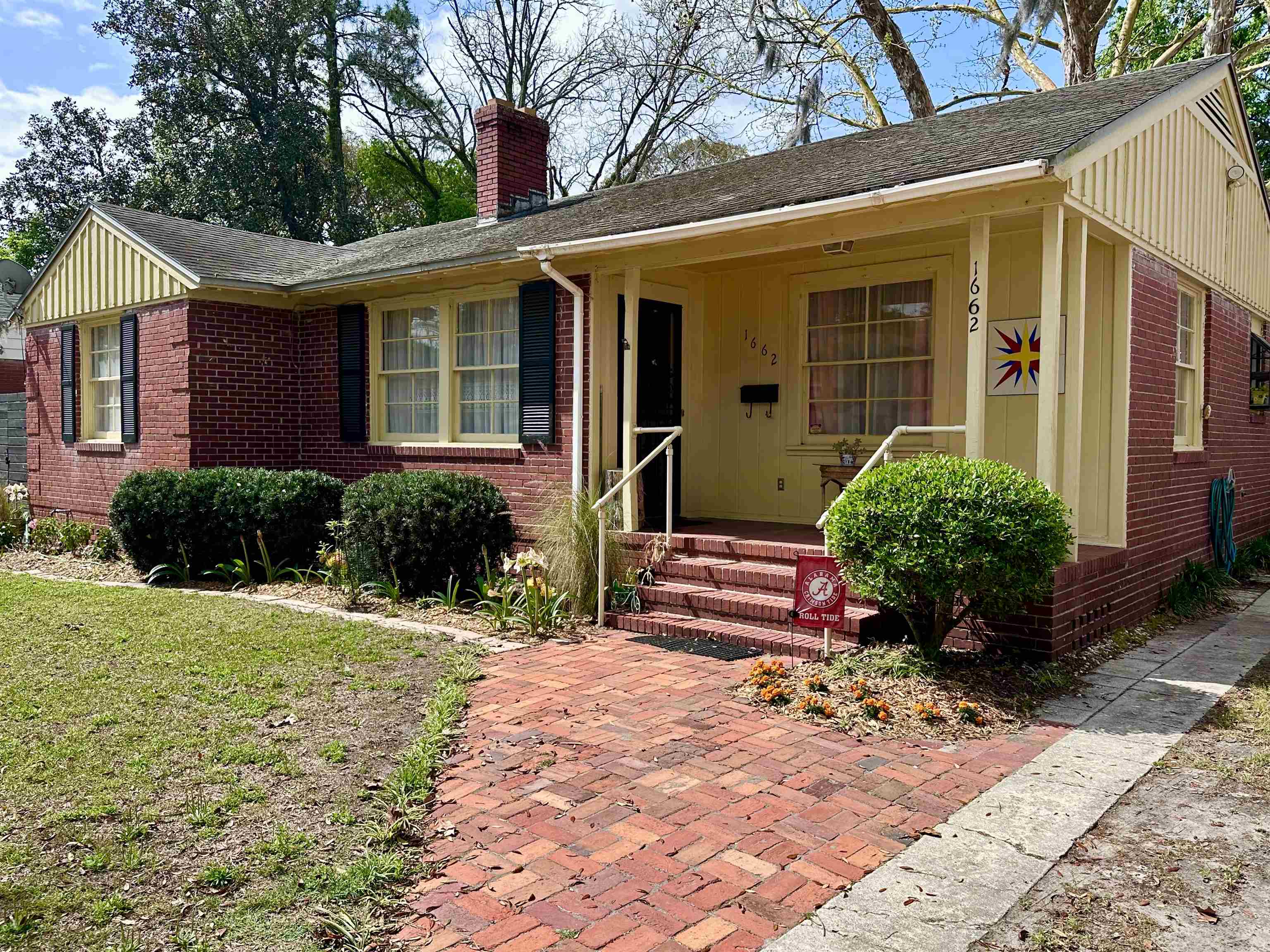 Details for 1662 Charon Rd, Jacksonville, FL 32205