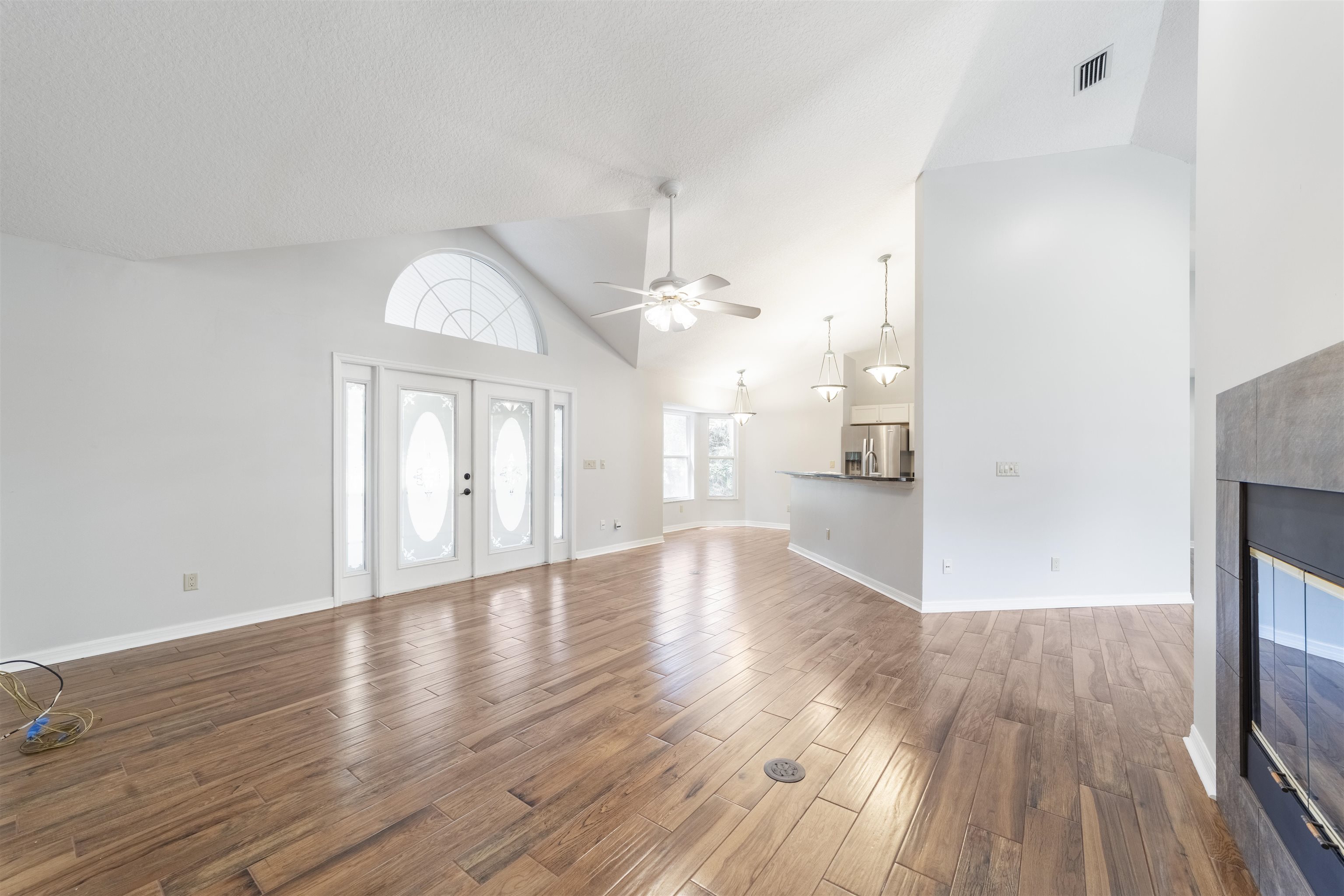 Image 18 of 54 For 3548 Kings Rd S