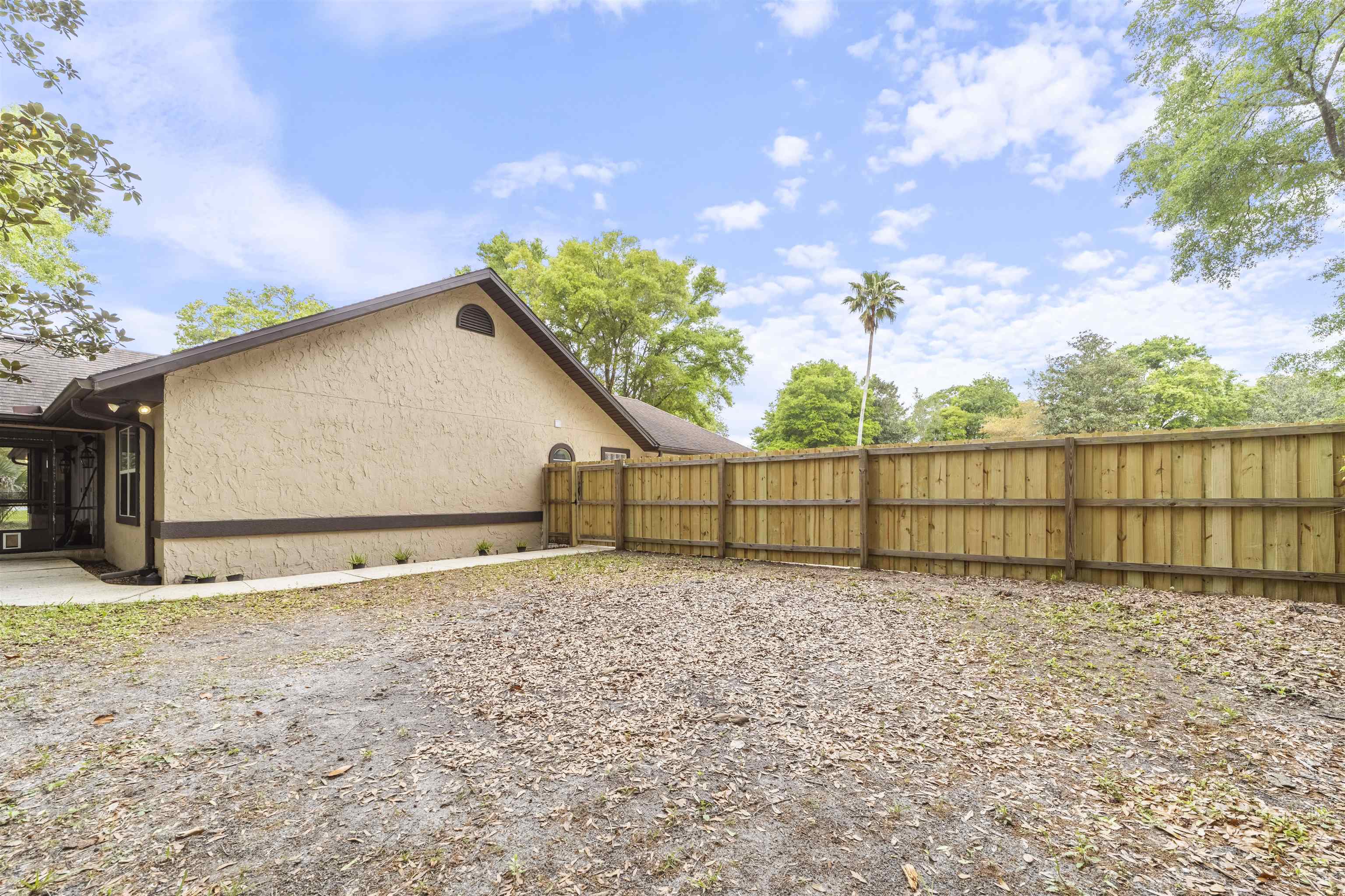 Image 44 of 54 For 3548 Kings Rd S
