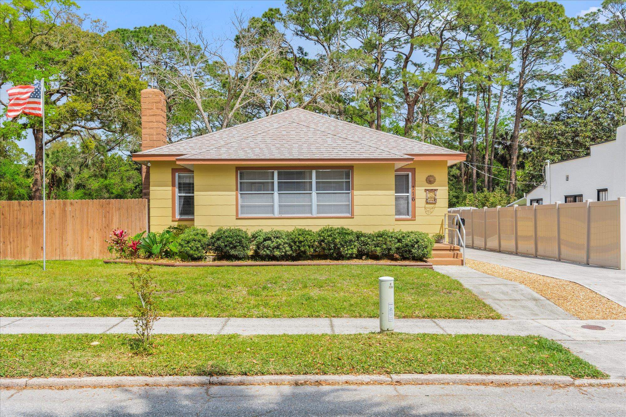 Image 34 of 43 For 116 Colon Avenue