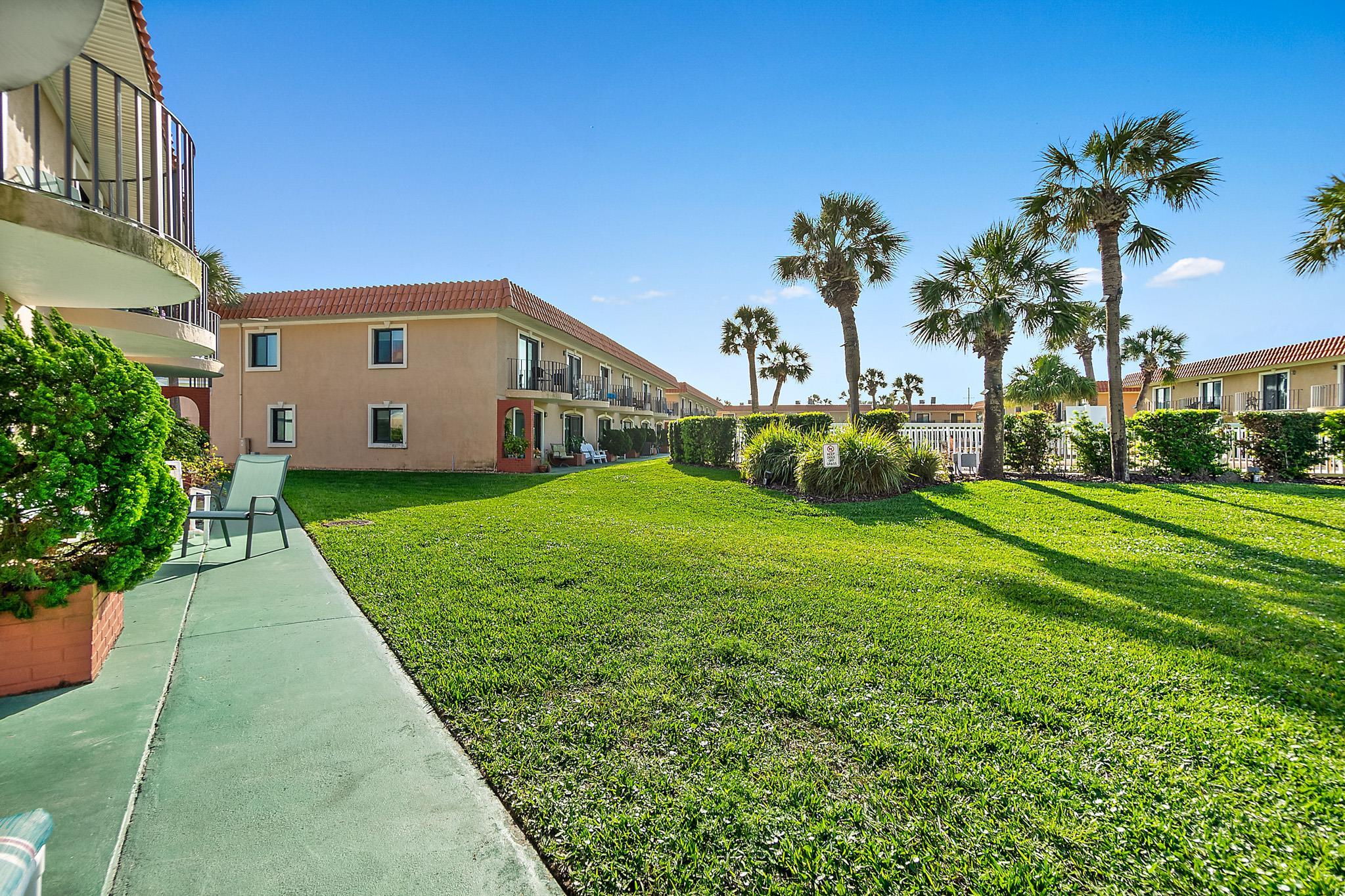 Image 29 of 38 For 826 A1a Beach Blvd  21