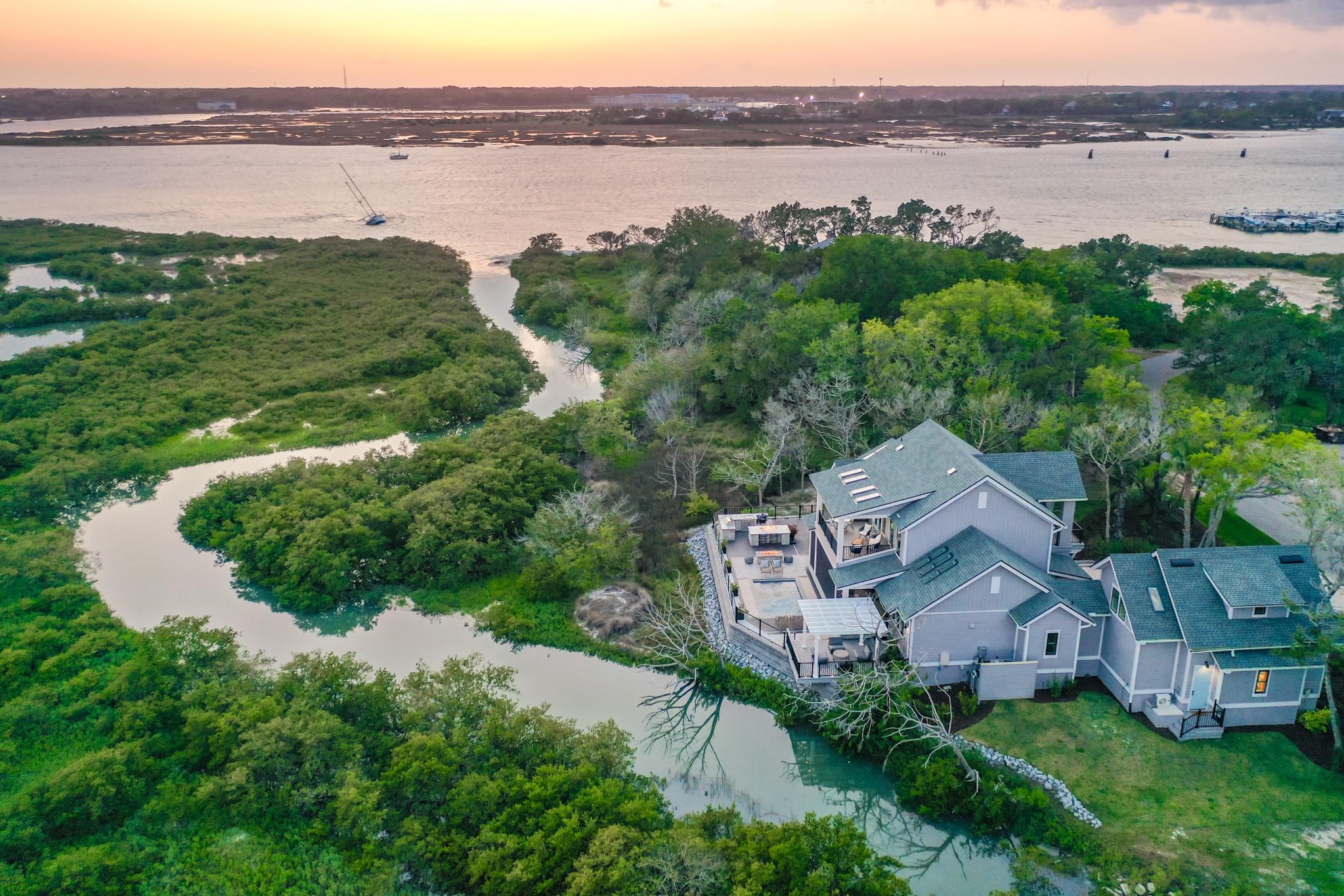 Image 2 of 100 For 214 Pelican Reef Dr