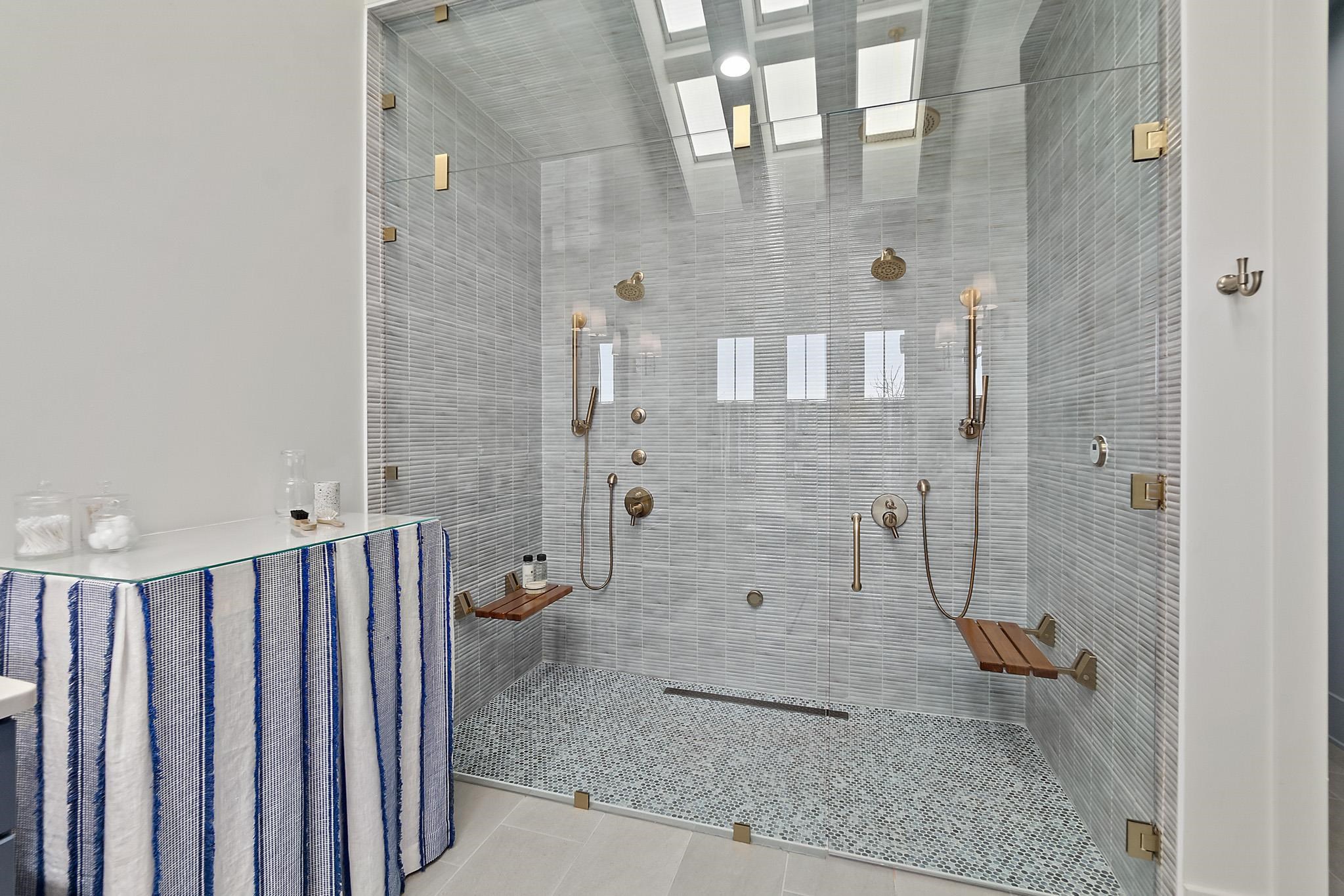 Image 34 of 100 For 214 Pelican Reef Dr