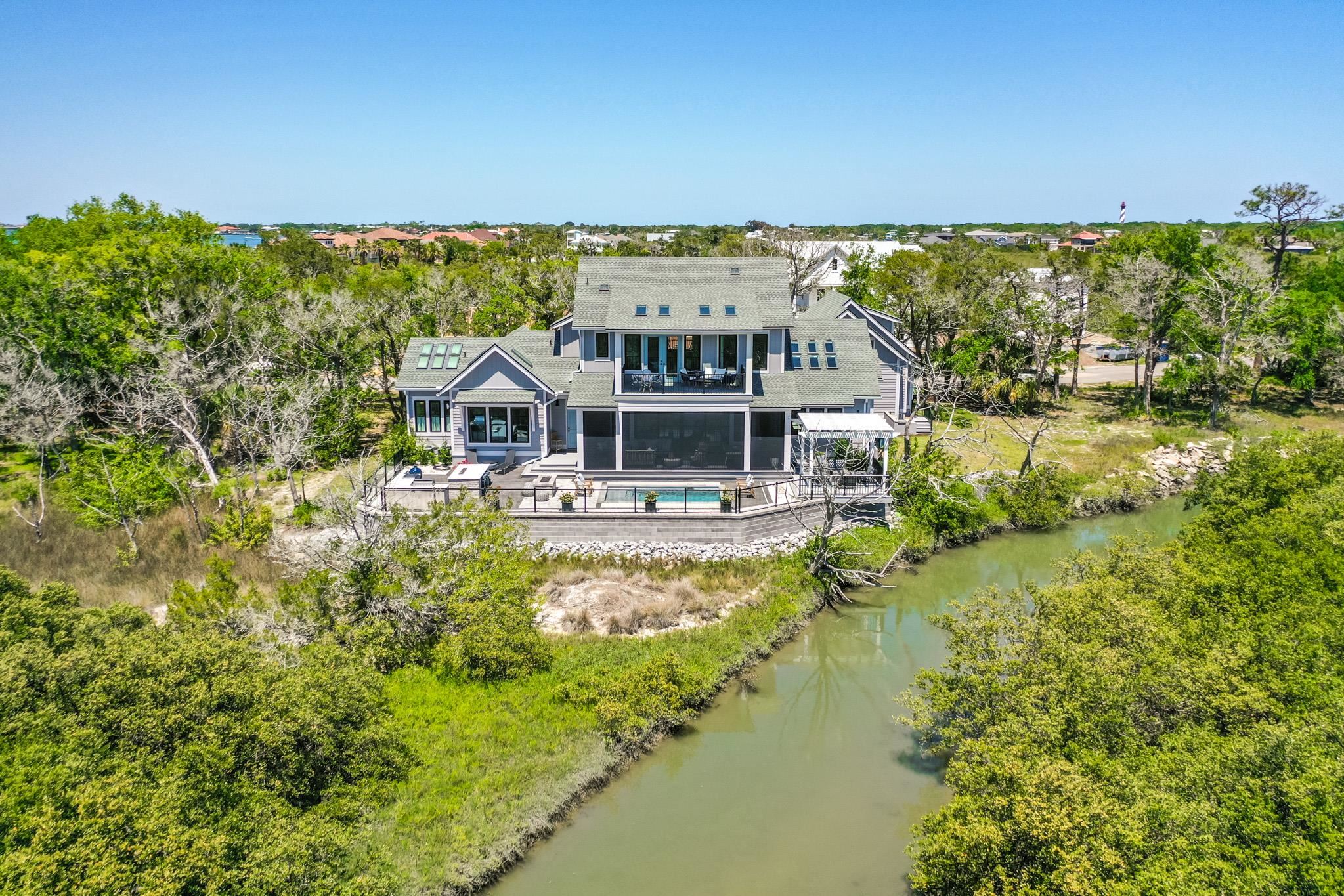 Image 5 of 100 For 214 Pelican Reef Dr