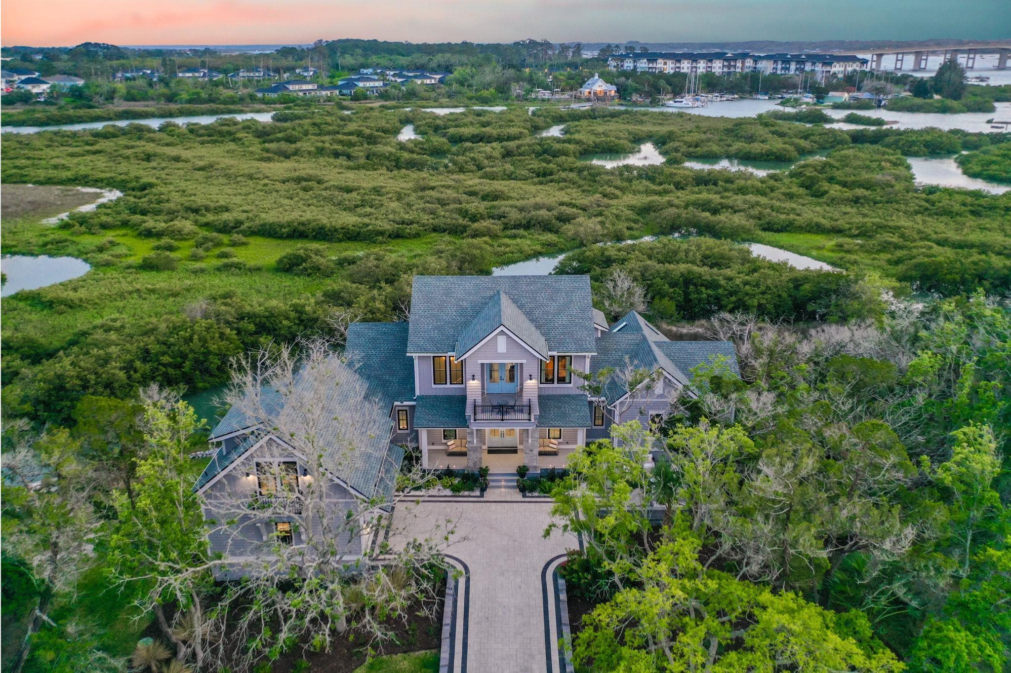 Image 8 of 100 For 214 Pelican Reef Dr