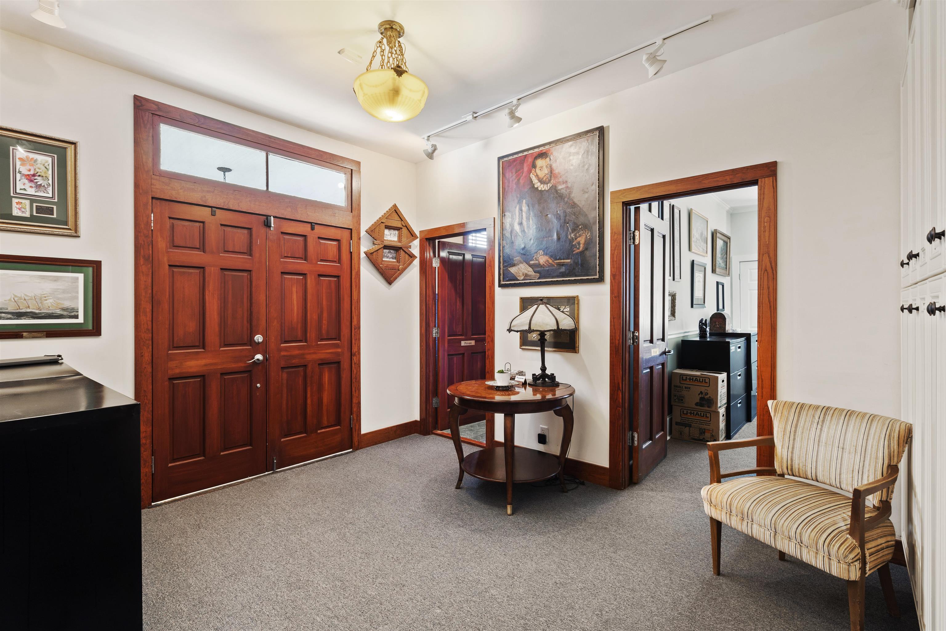 Image 19 of 56 For 19 Riberia Street