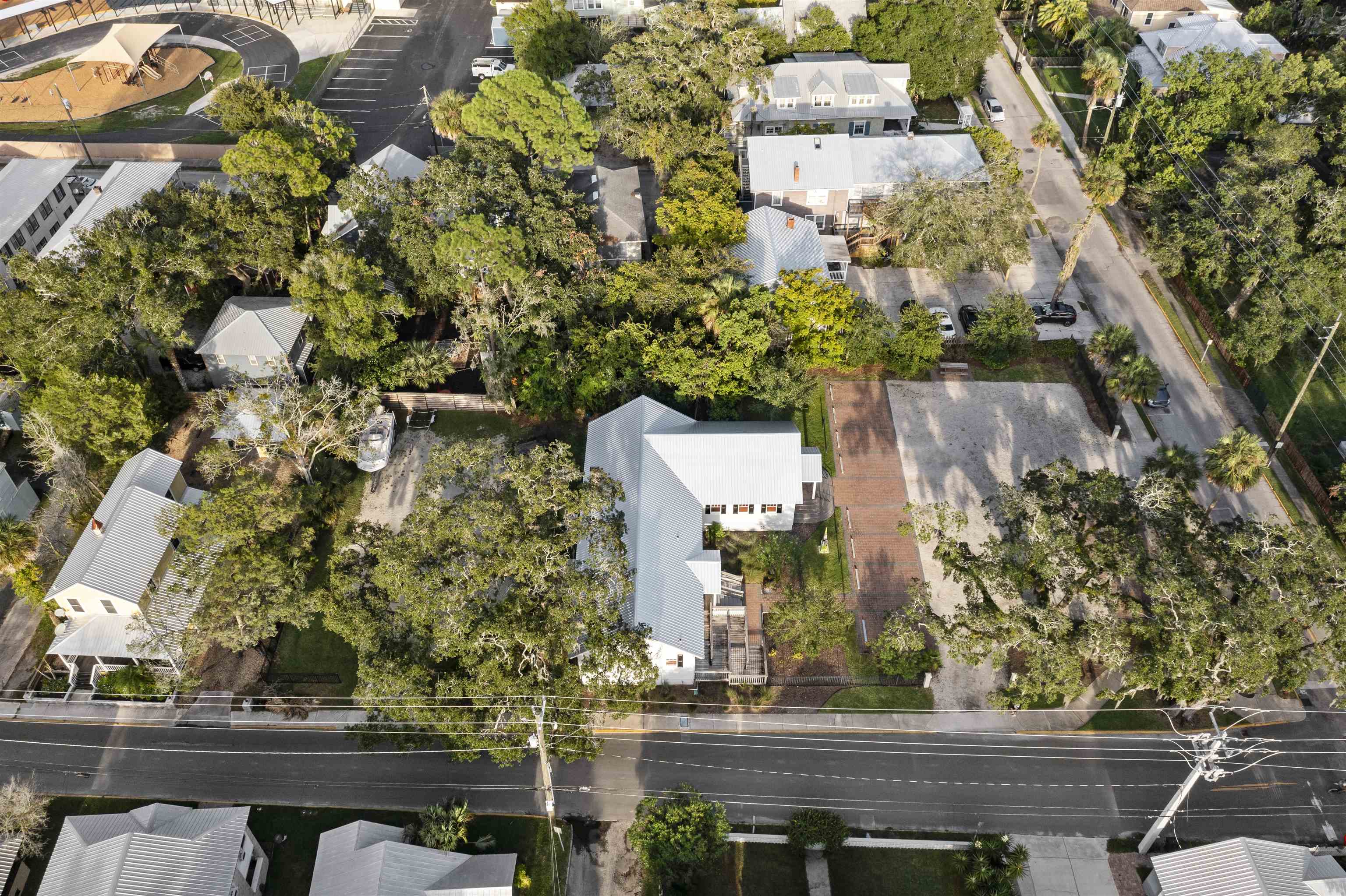 Image 39 of 56 For 19 Riberia Street