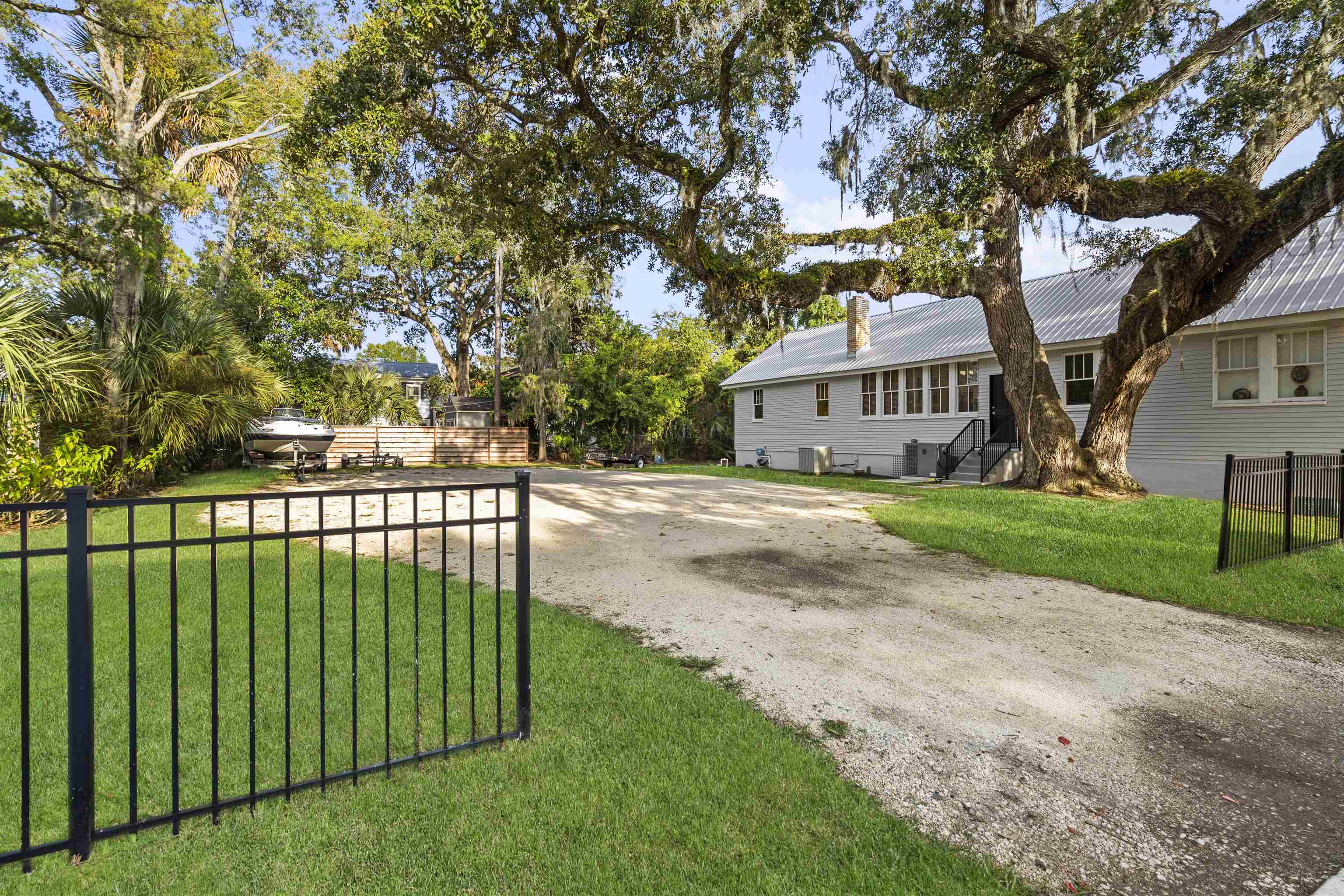 Image 49 of 56 For 19 Riberia Street