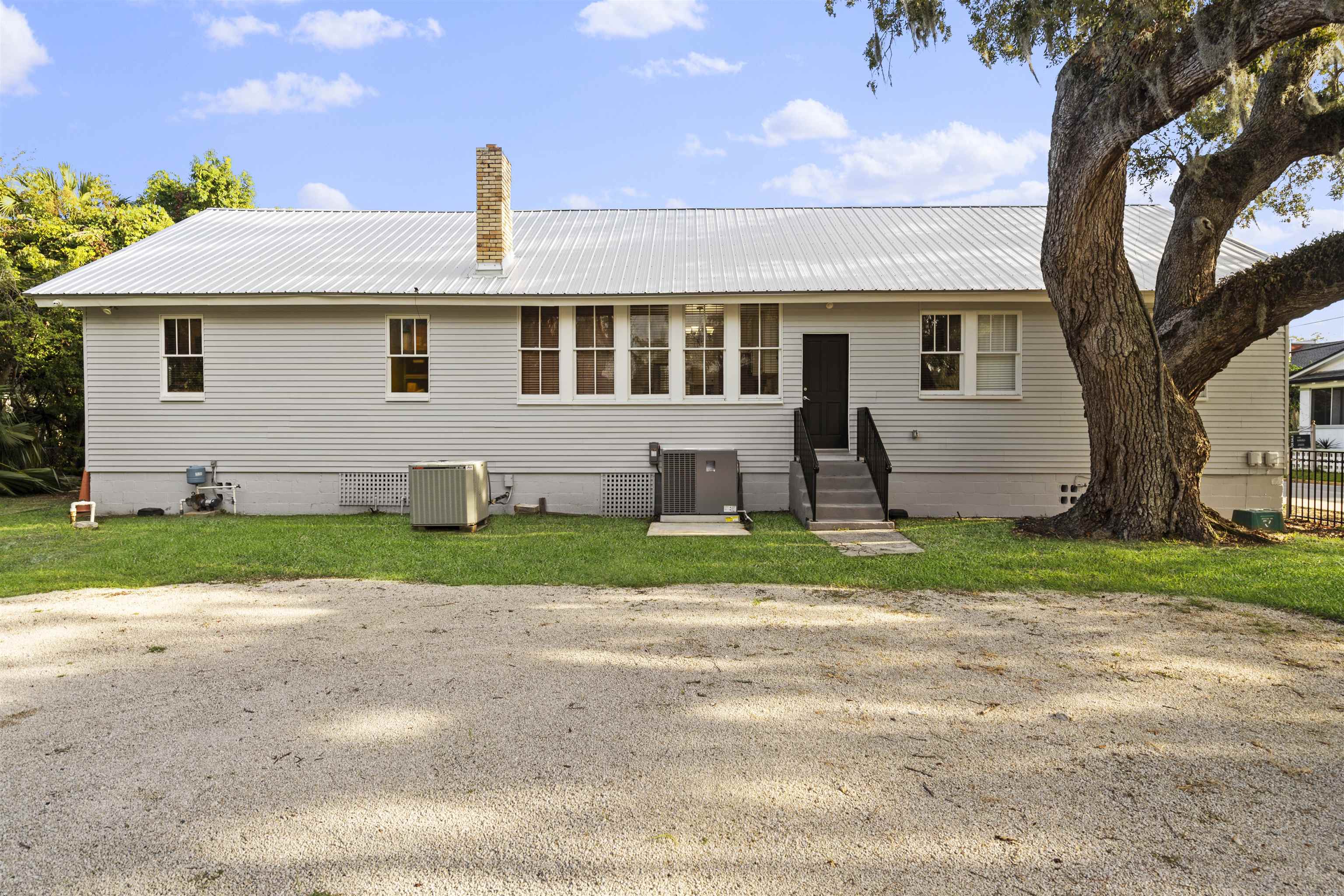 Image 52 of 56 For 19 Riberia Street