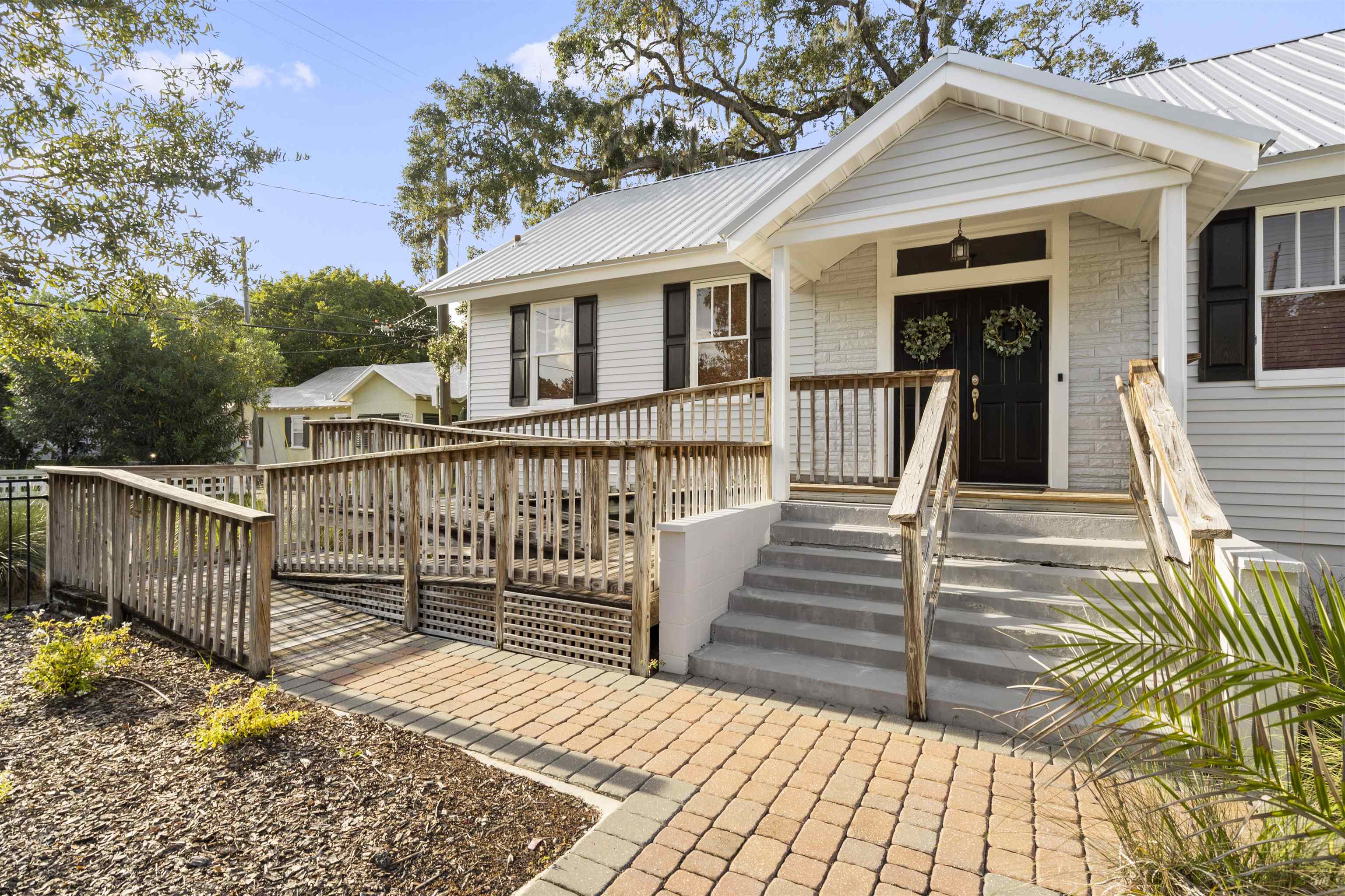 Image 6 of 56 For 19 Riberia Street