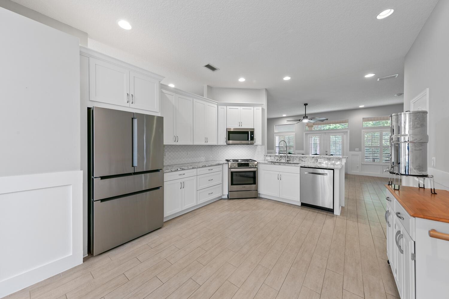 Image 10 of 56 For 1468 Barrington Cir