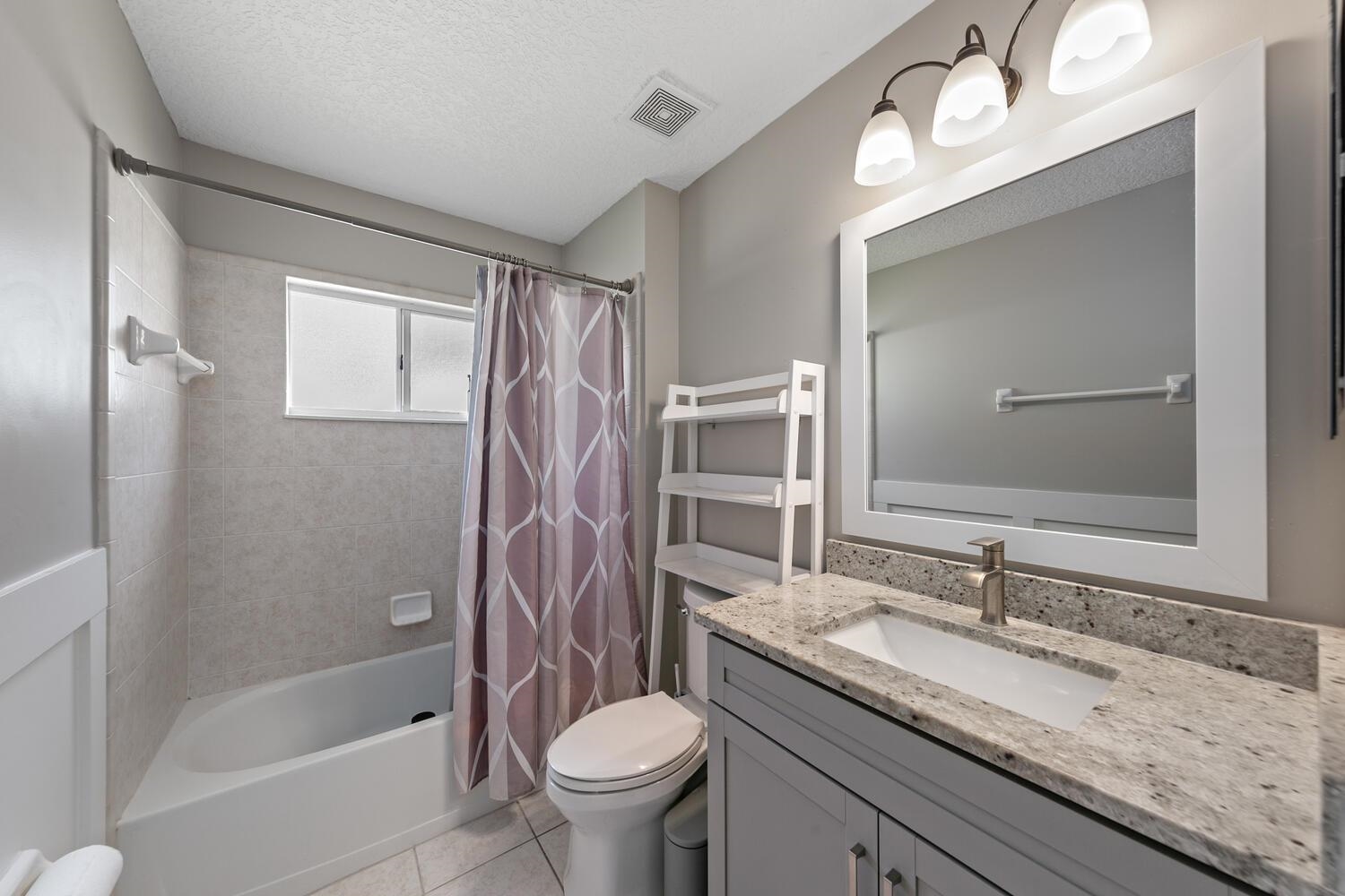 Image 24 of 56 For 1468 Barrington Cir